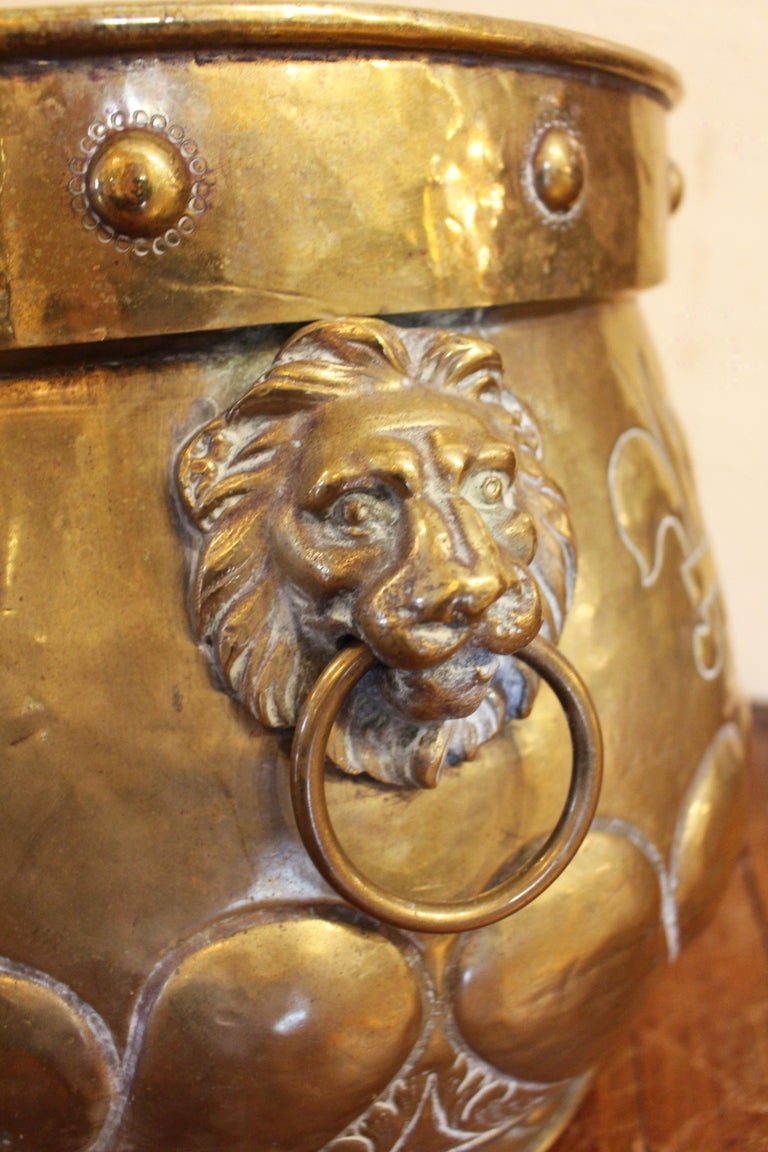 Repoussé Late 19th Century English Brass Coal Hod or Jardiniere with Lion Ring Handles For Sale