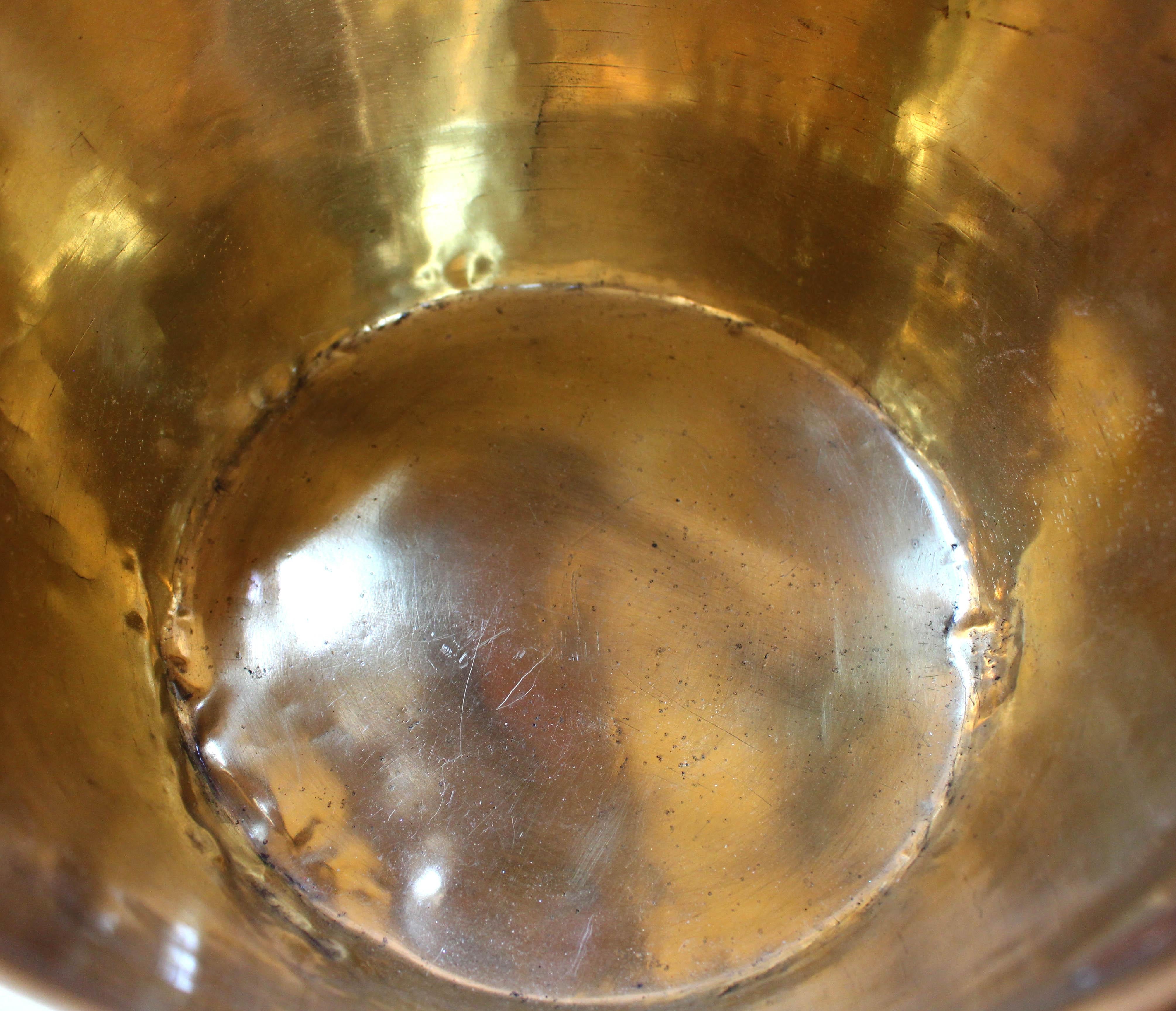 Late 19th Century English Brass Milk Bucket For Sale 2
