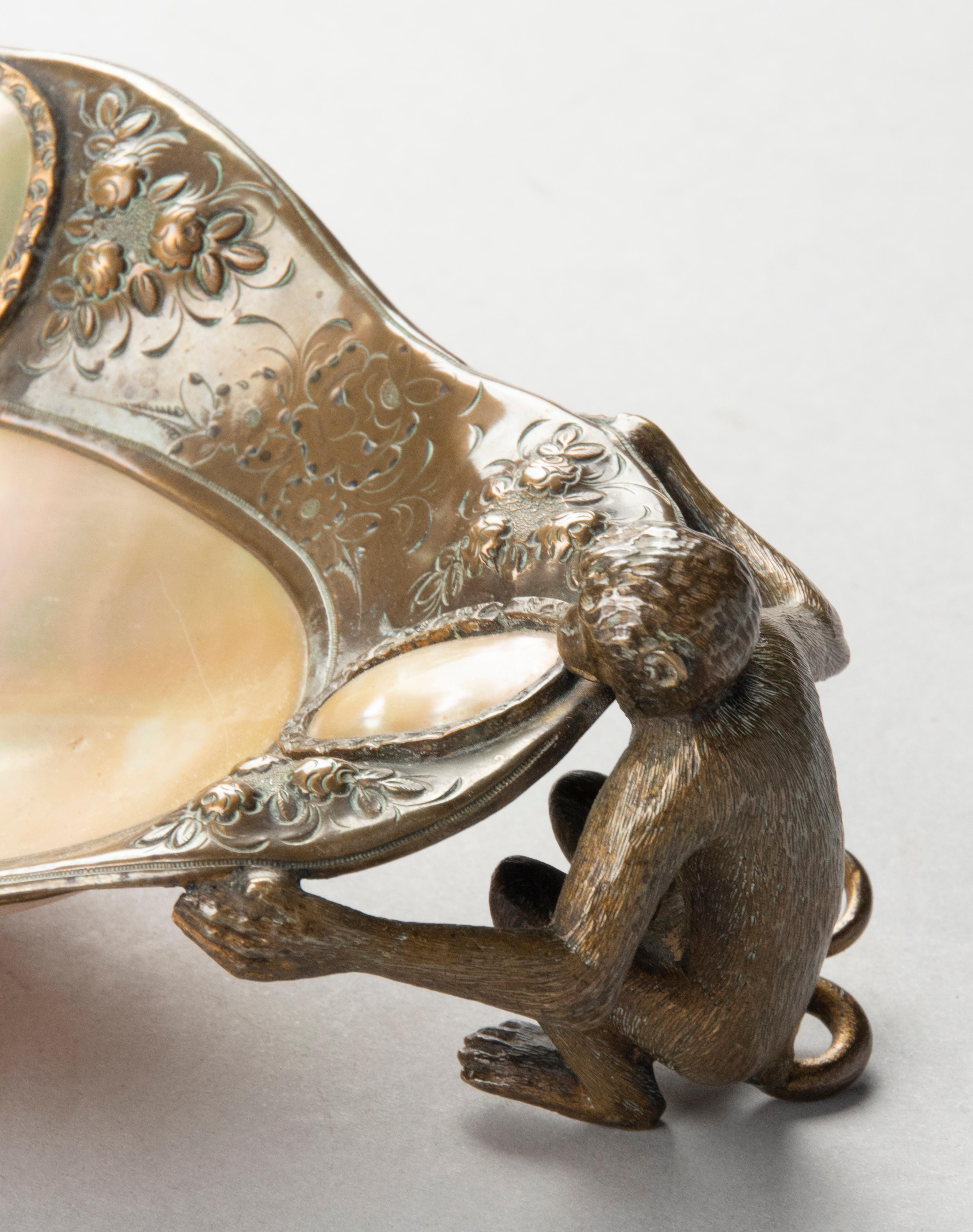Late 19th Century English Bronze Vide Poche with Monkeys For Sale 10
