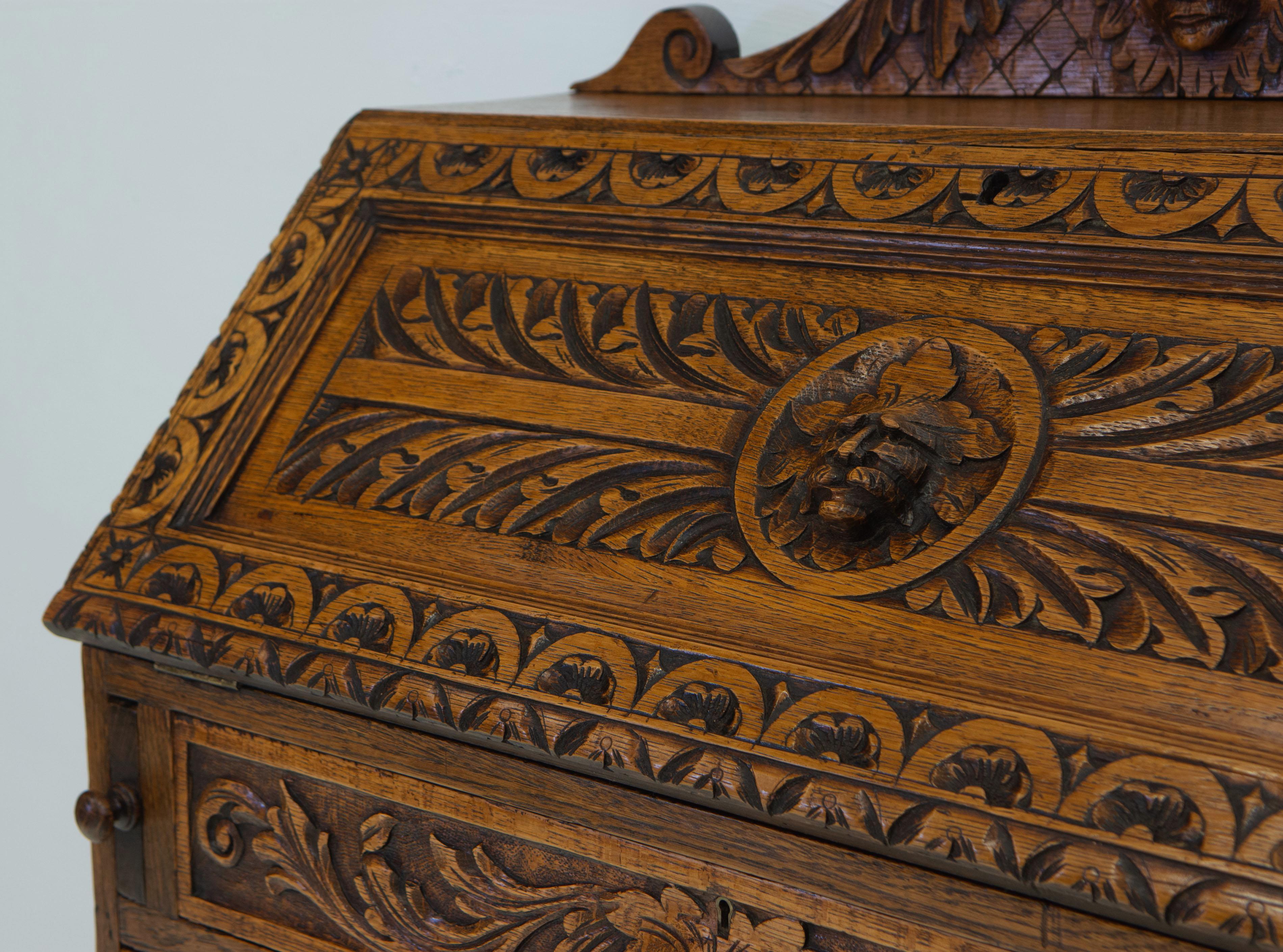 Late 19th Century English Carved Oak Green Man Bureau Desk For Sale 7