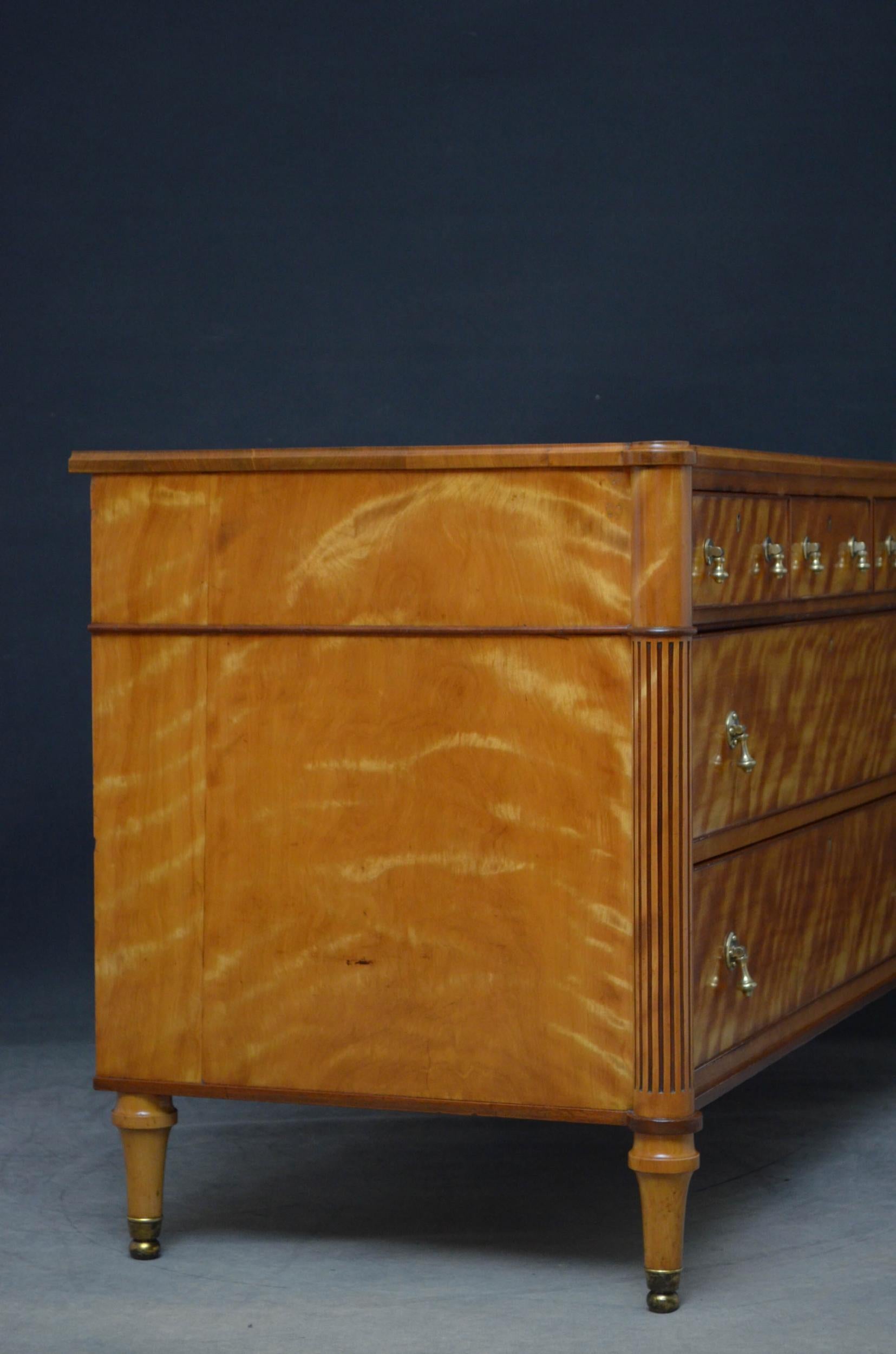 Late 19th Century English Chest of Drawers in Satinwood 13
