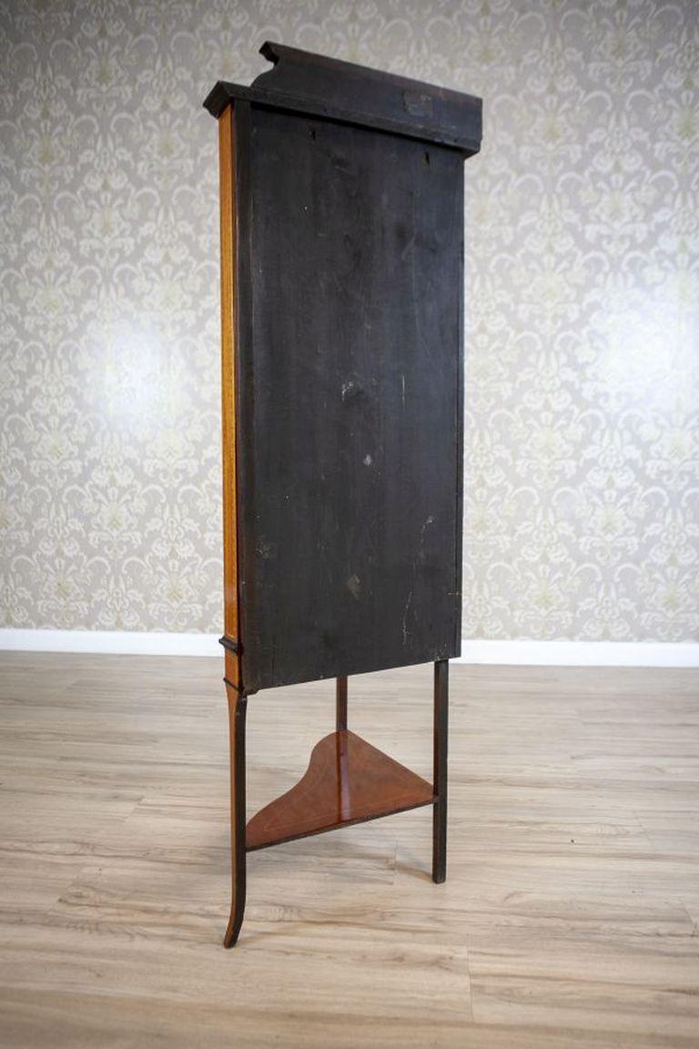 Late-19th Century English Corner Cabinet in Brown For Sale 2