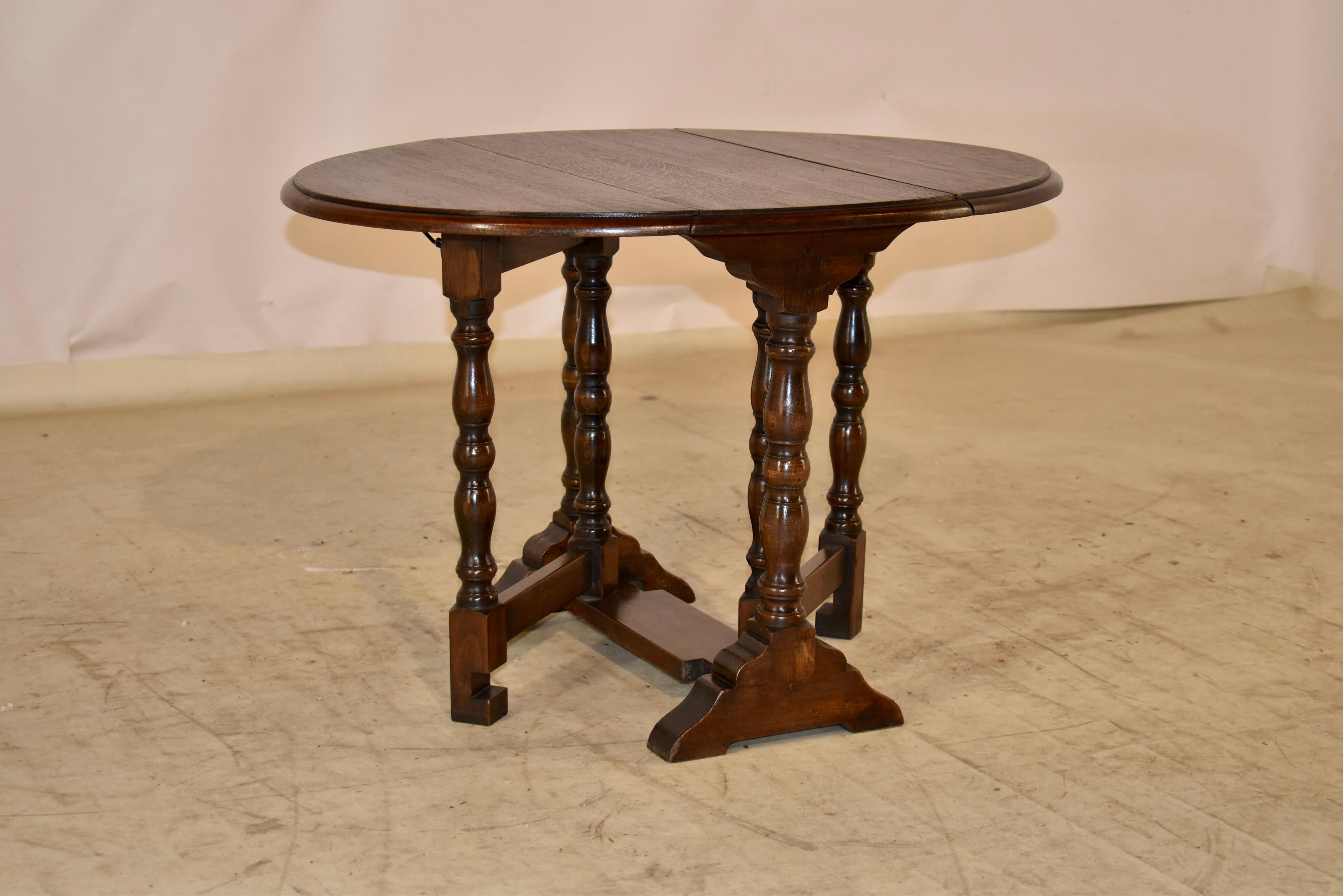 Late 19th Century English Drop Leaf Table For Sale 1