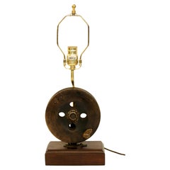 Englisches Fishing Reel des späten 19. Jahrhunderts, jetzt als Lampe montiert