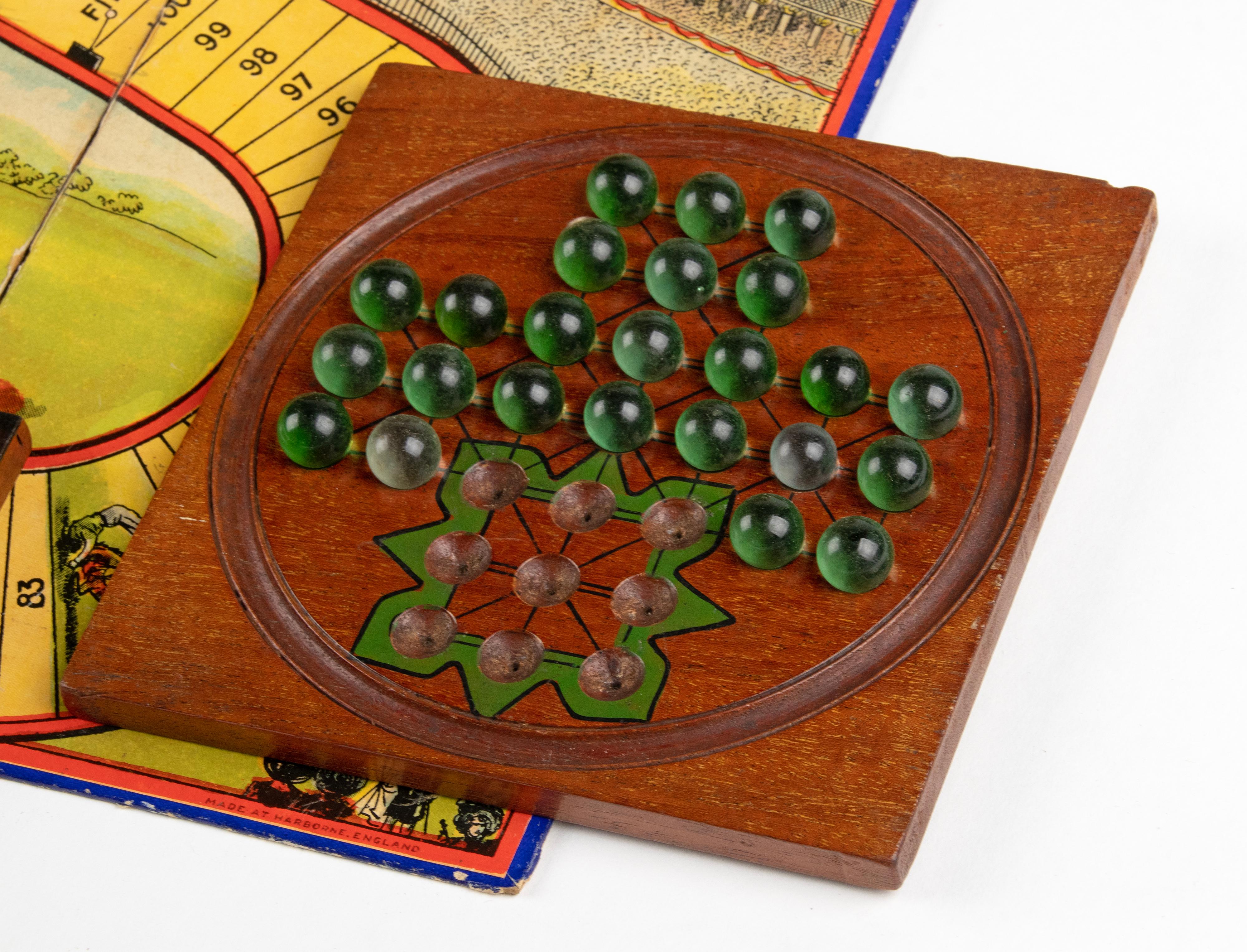 Wood Late 19th Century English Game Box For Sale