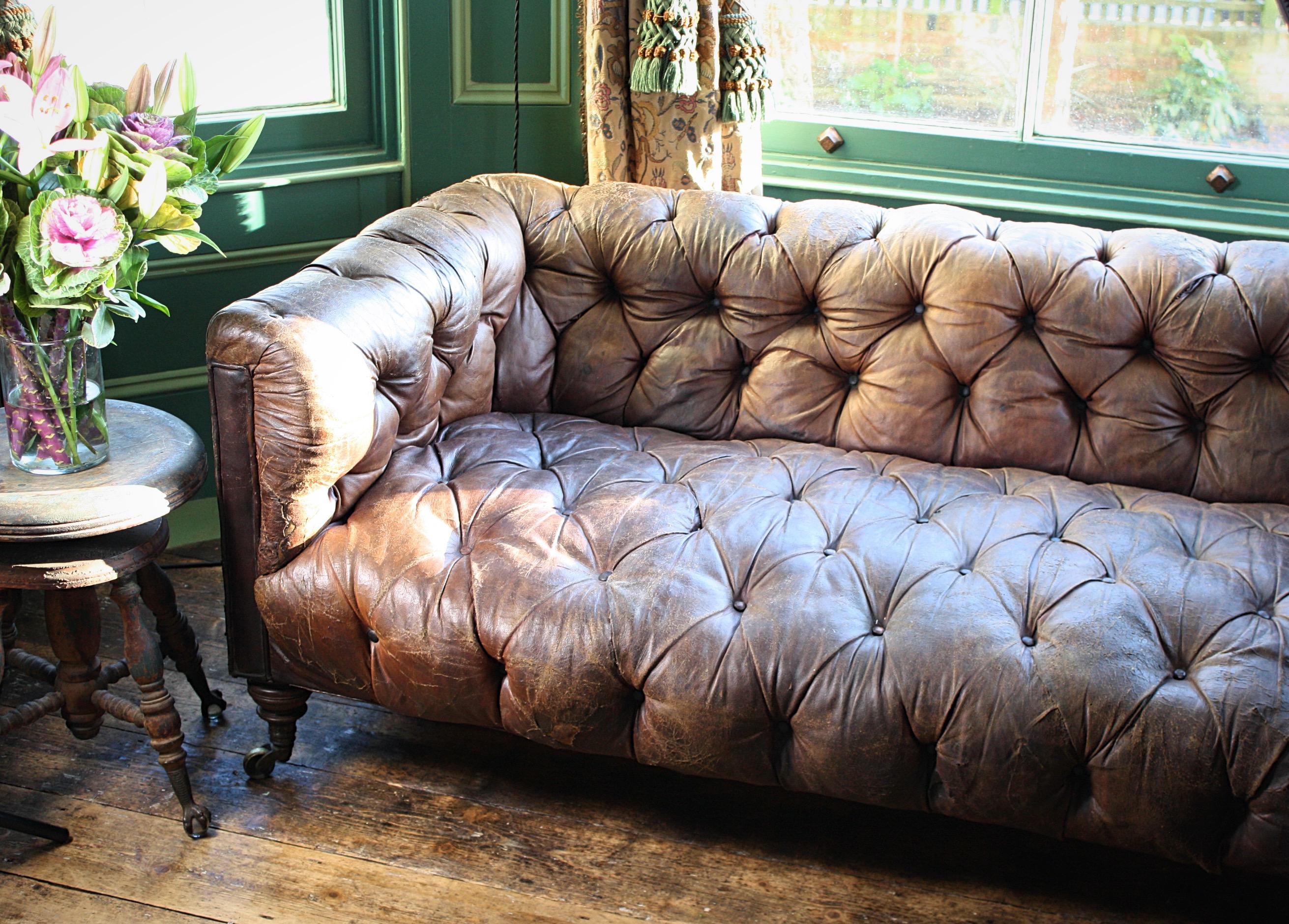 Late 19th Century English Howard and Sons Brown Leather Chesterfield Sofa, 1880  2