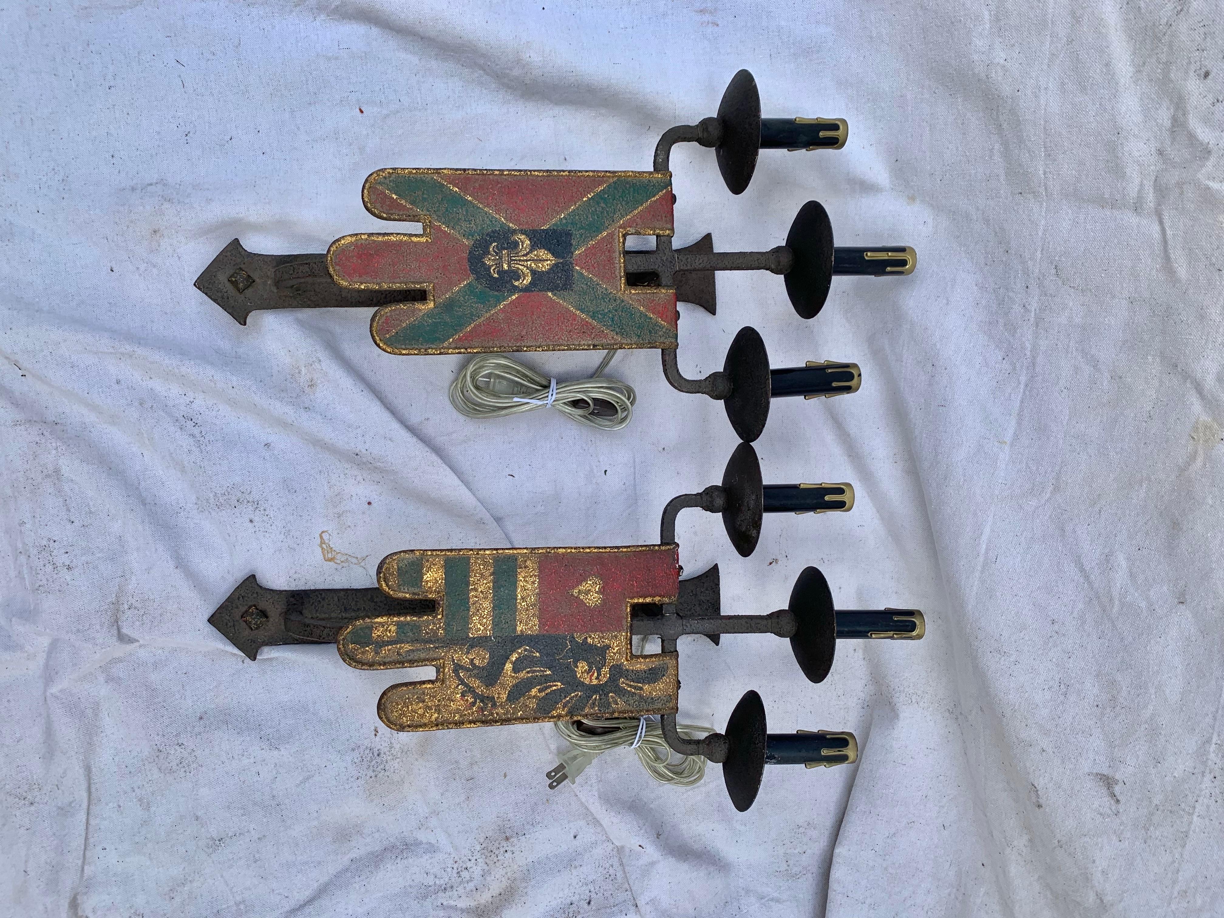 Coppia di appliques in ferro della fine del XIX secolo in vendita 6