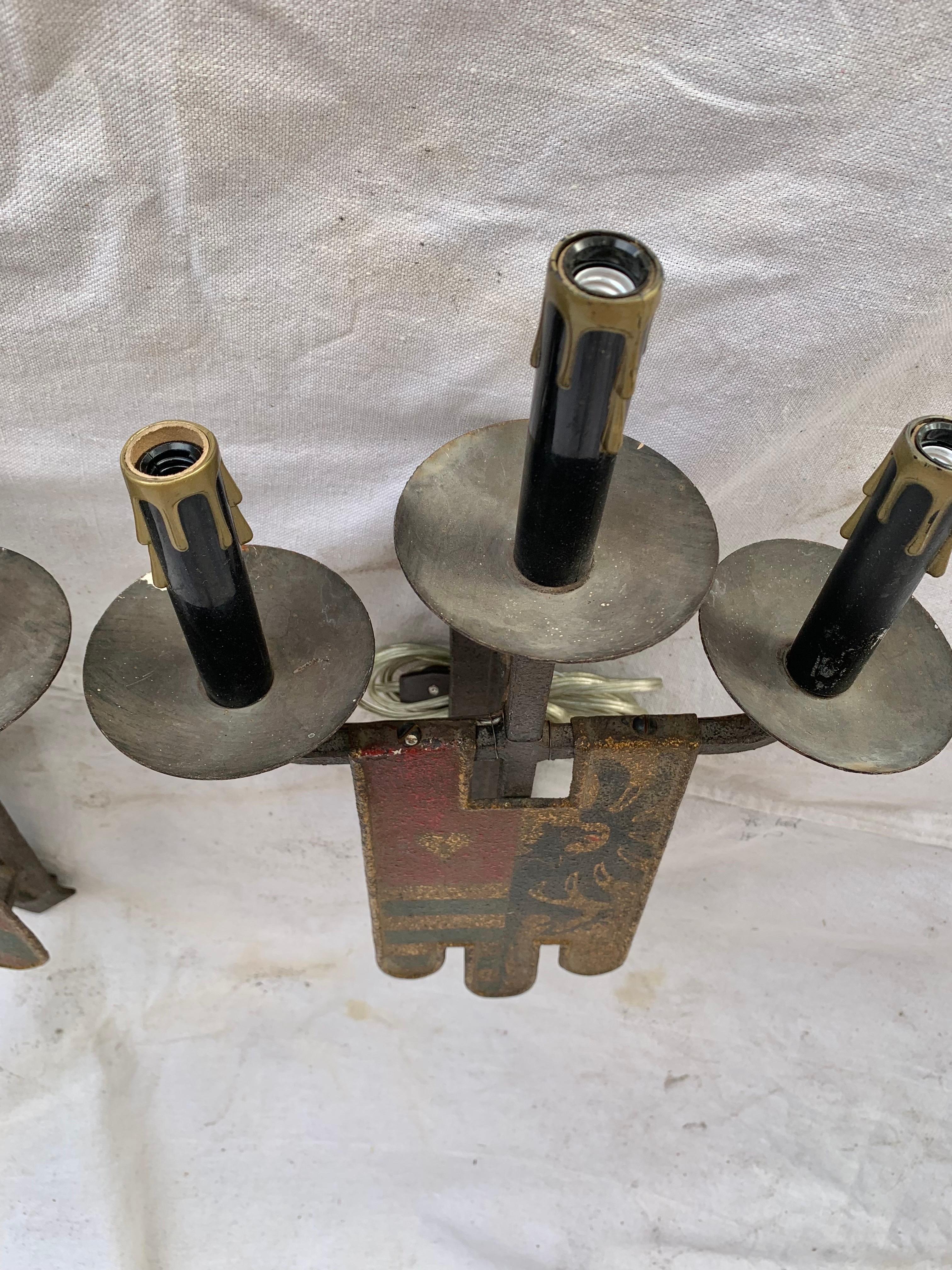 Coppia di appliques in ferro della fine del XIX secolo in vendita 2