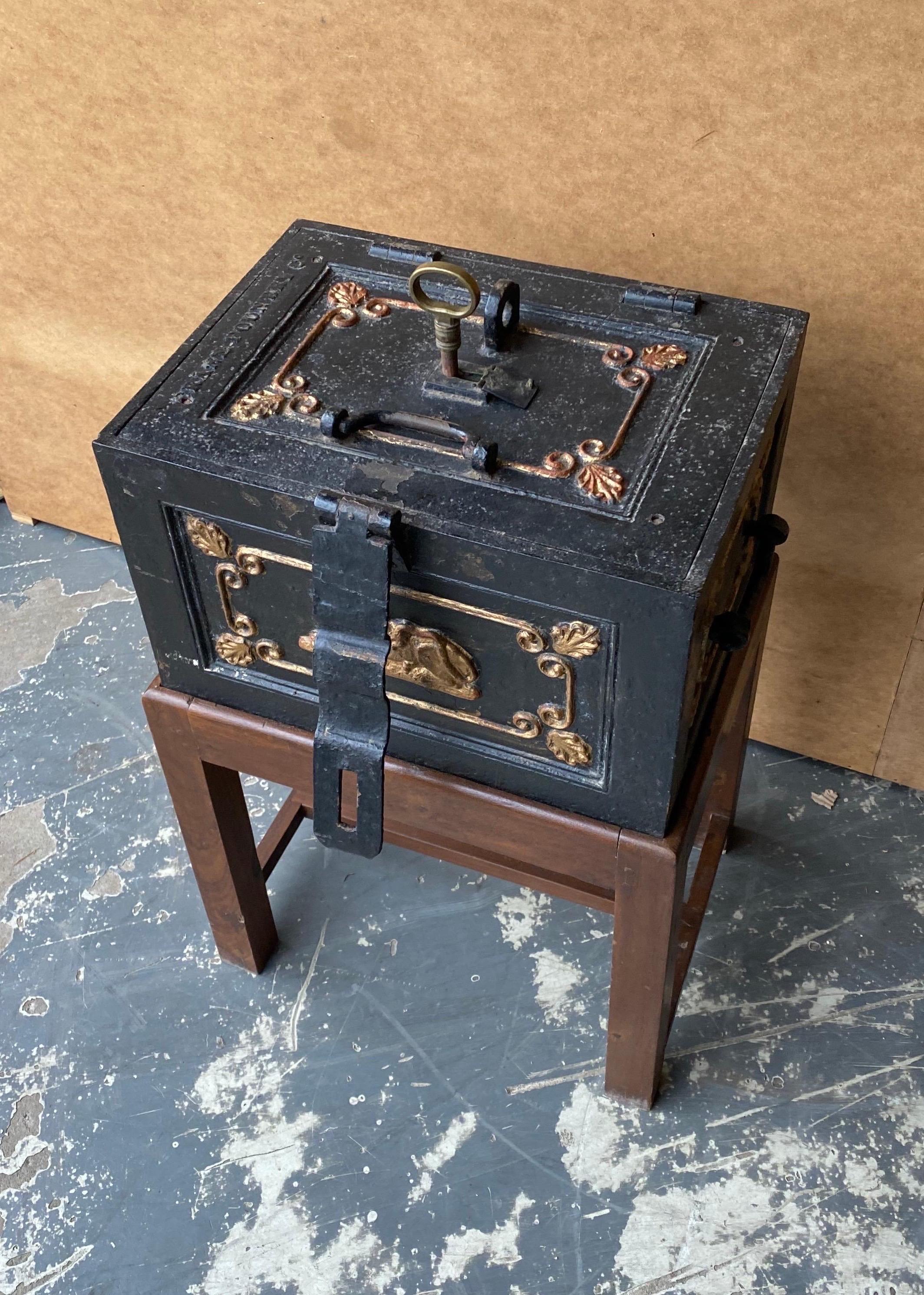 Late 19th Century English Iron Strongbox on Stand as a Table with Key For Sale 3