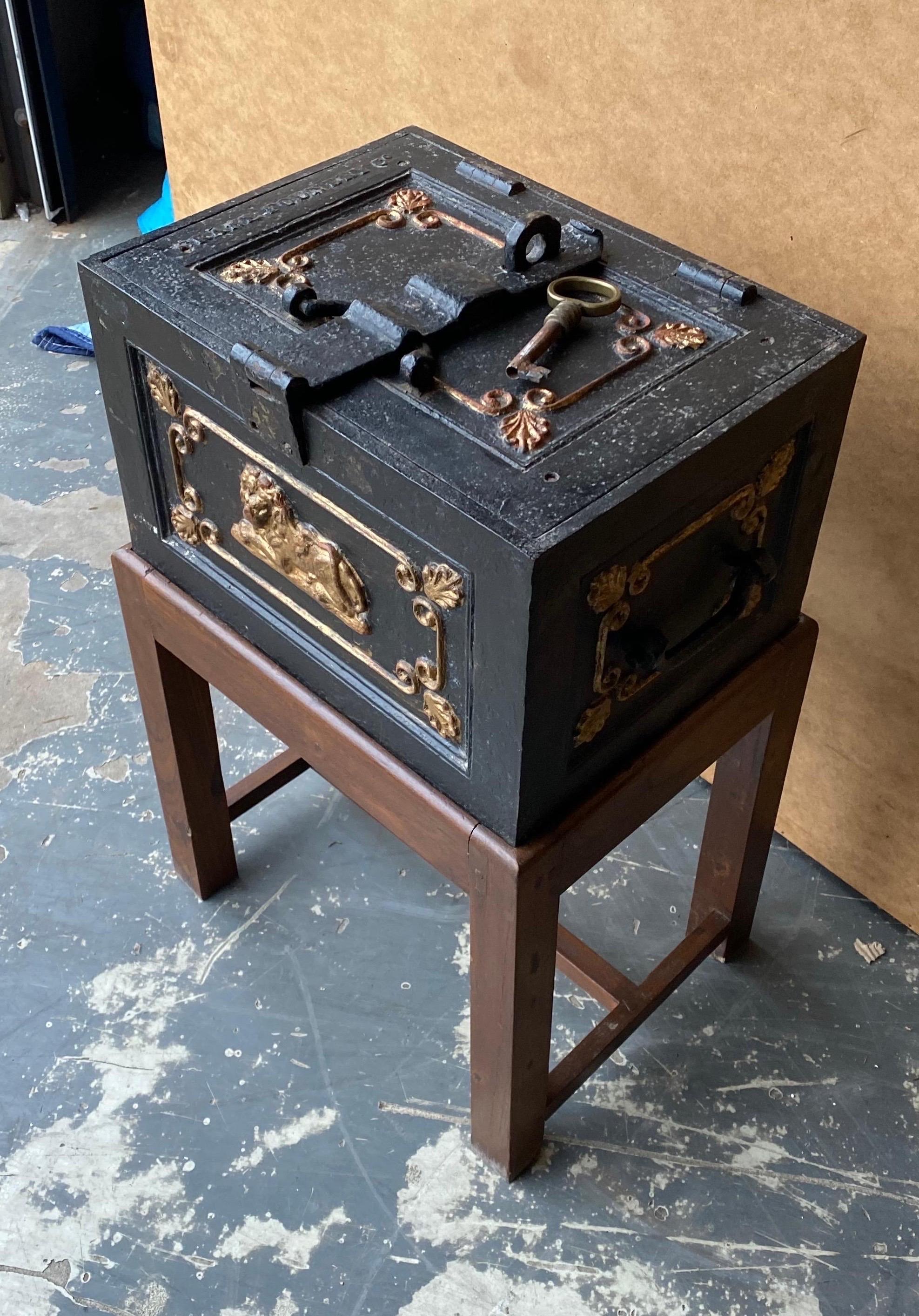 Late 19th Century English Iron Strongbox on Stand as a Table with Key For Sale 4