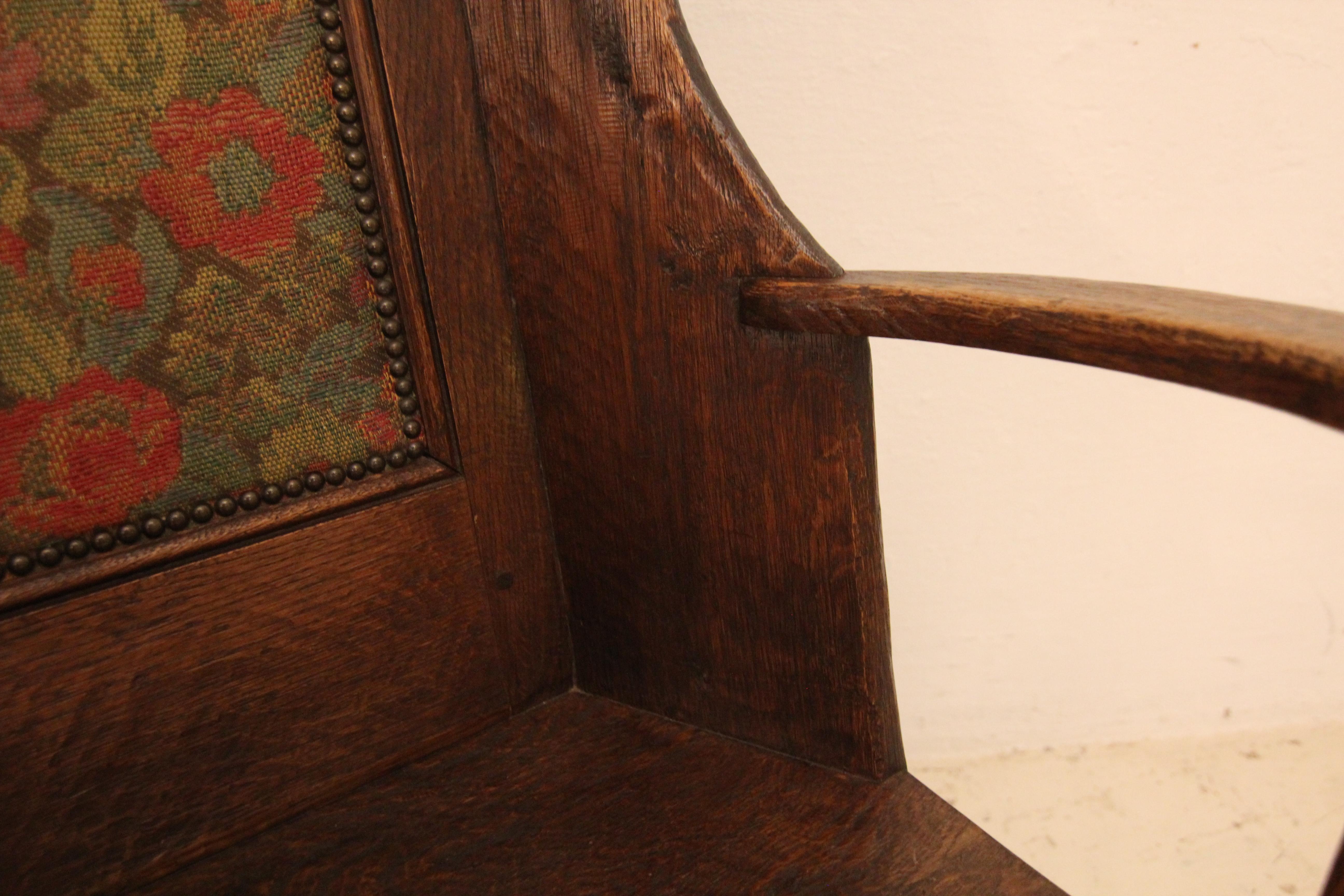 Late 19th Century English Lambing Chair For Sale 2