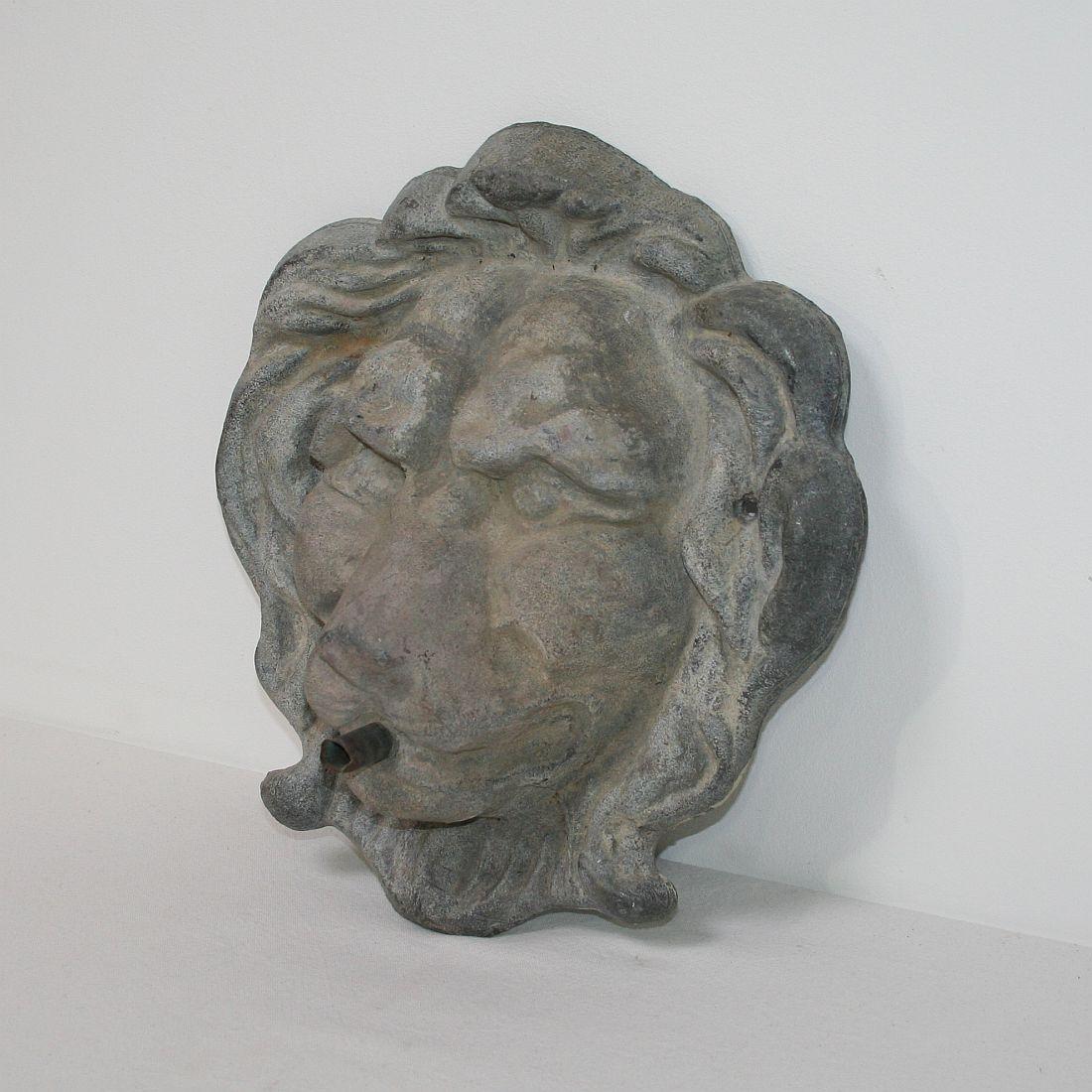 Beautiful lead fountain head. Very strong expression
England, circa 1880-1900
Weathered but good condition. 
  
