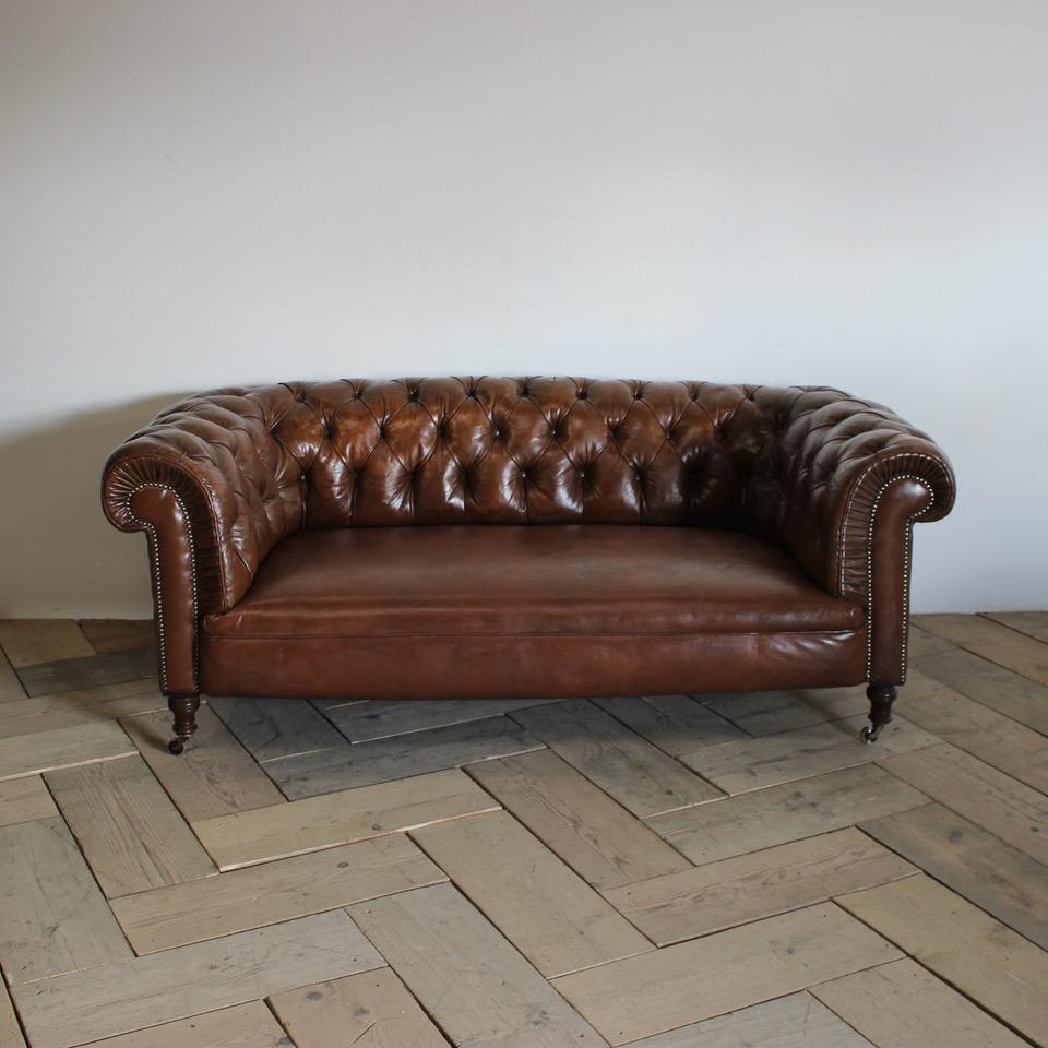 Late 19th Century English Leather Chesterfield 6