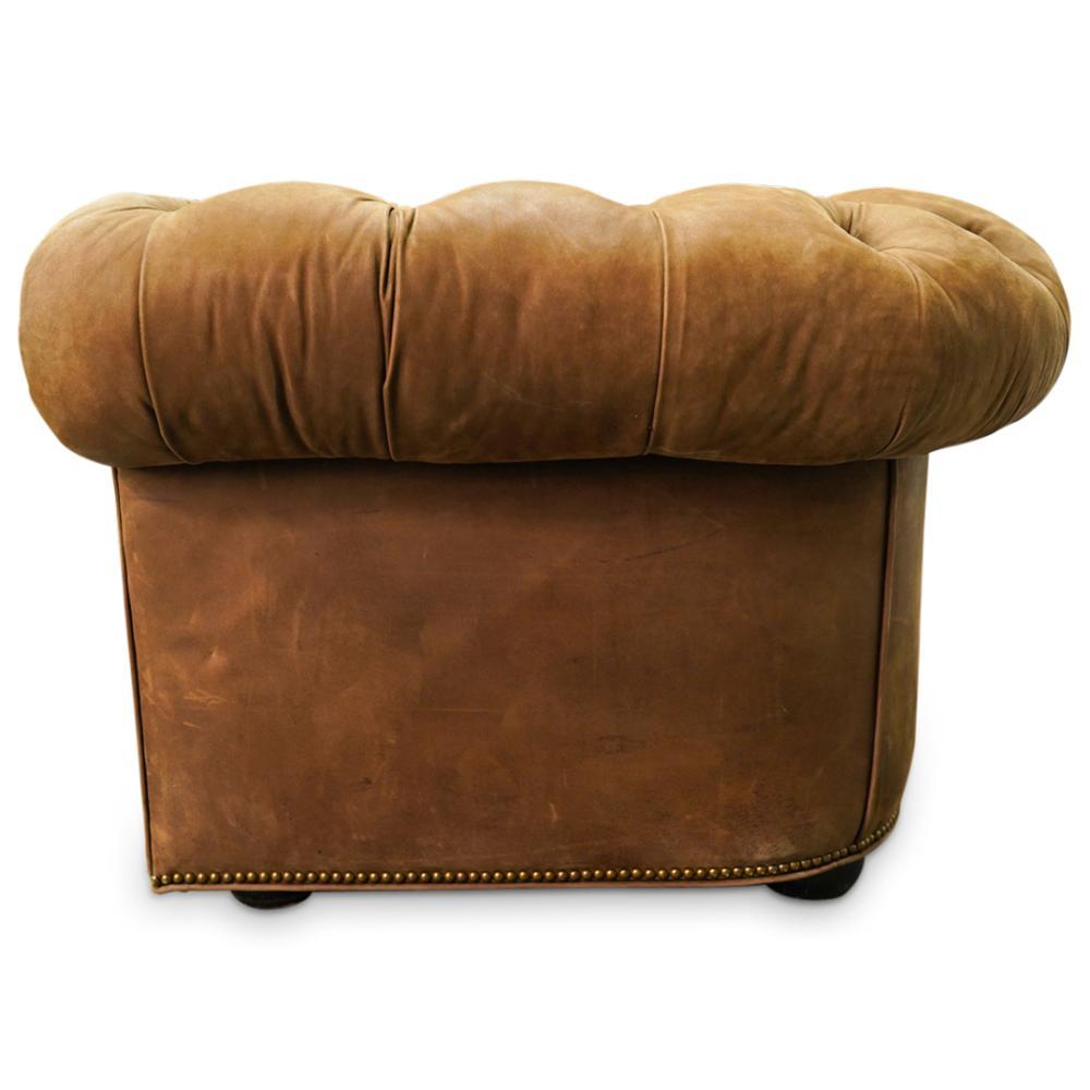 Late 19th Century English Leather Chesterfield In Excellent Condition In Middleburg, VA