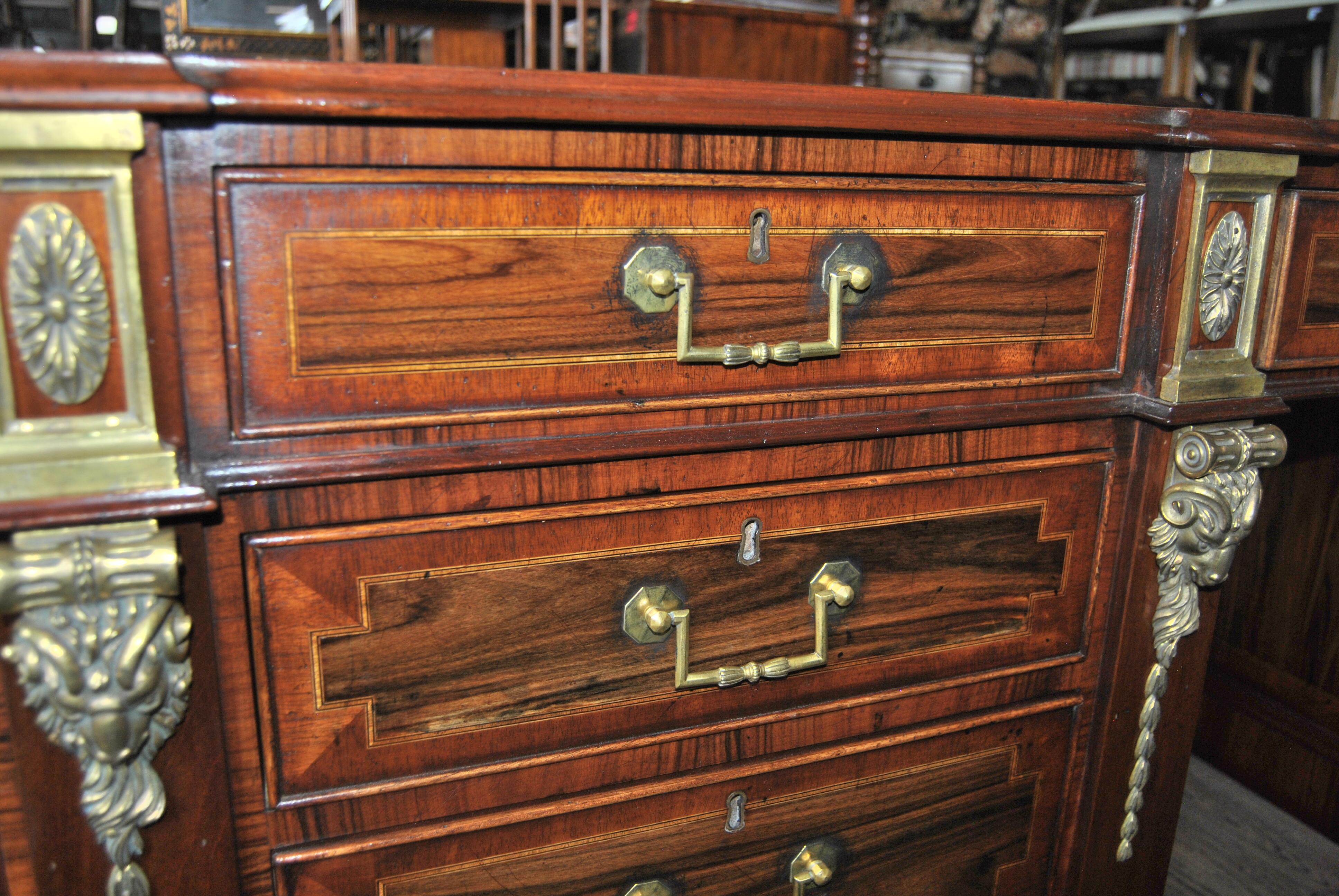 Late 19th Century English Mahogany and Rosewood Partners Desk For Sale 7