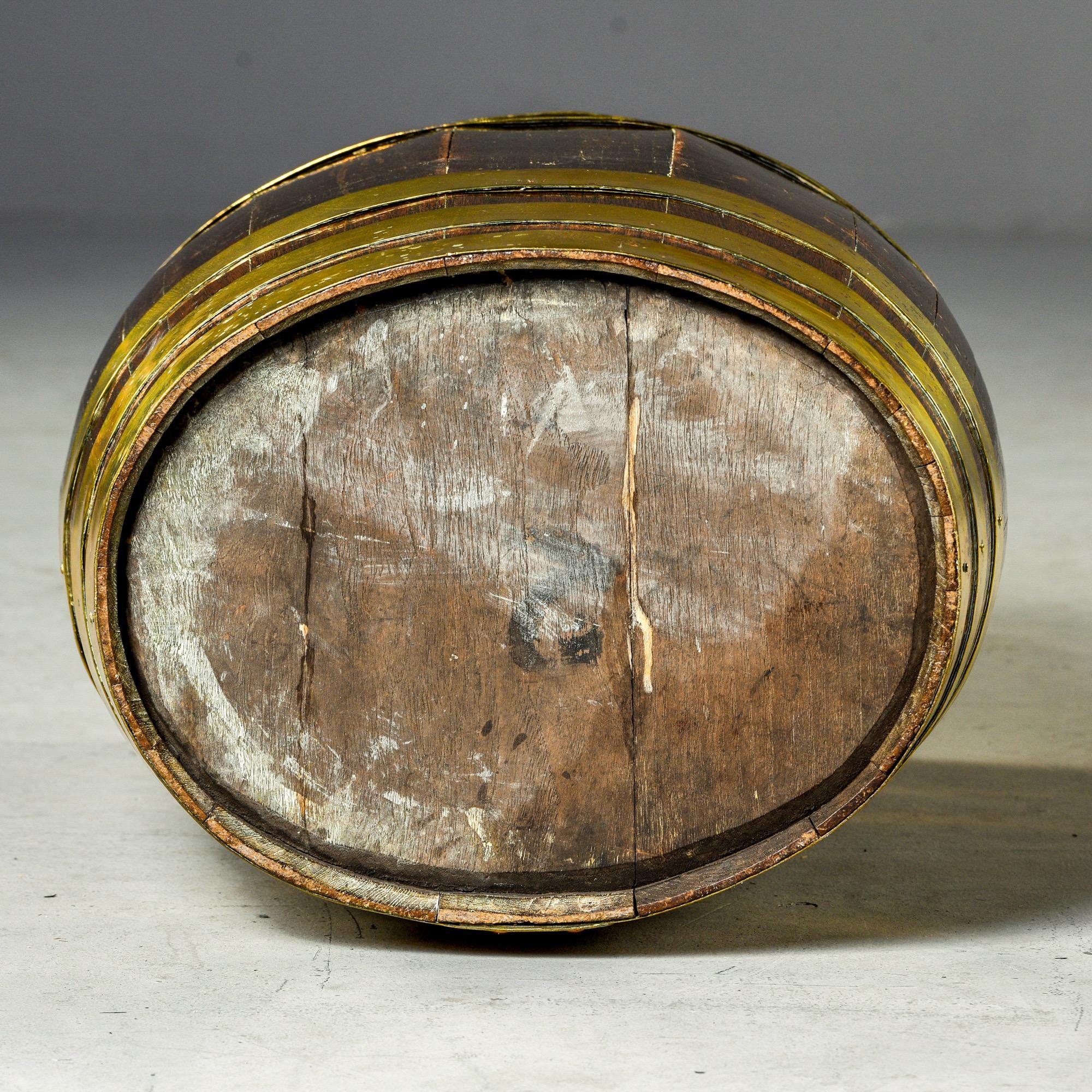 Late 19th Century English Oak Barrel with Brass Bands For Sale 10