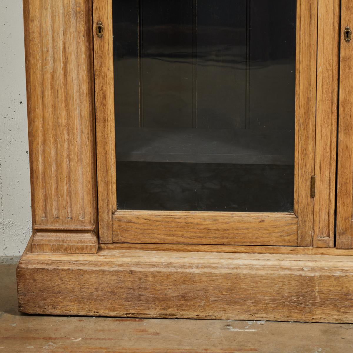 Wood Late 19th Century English Oak Bookcase with Glass Doors For Sale
