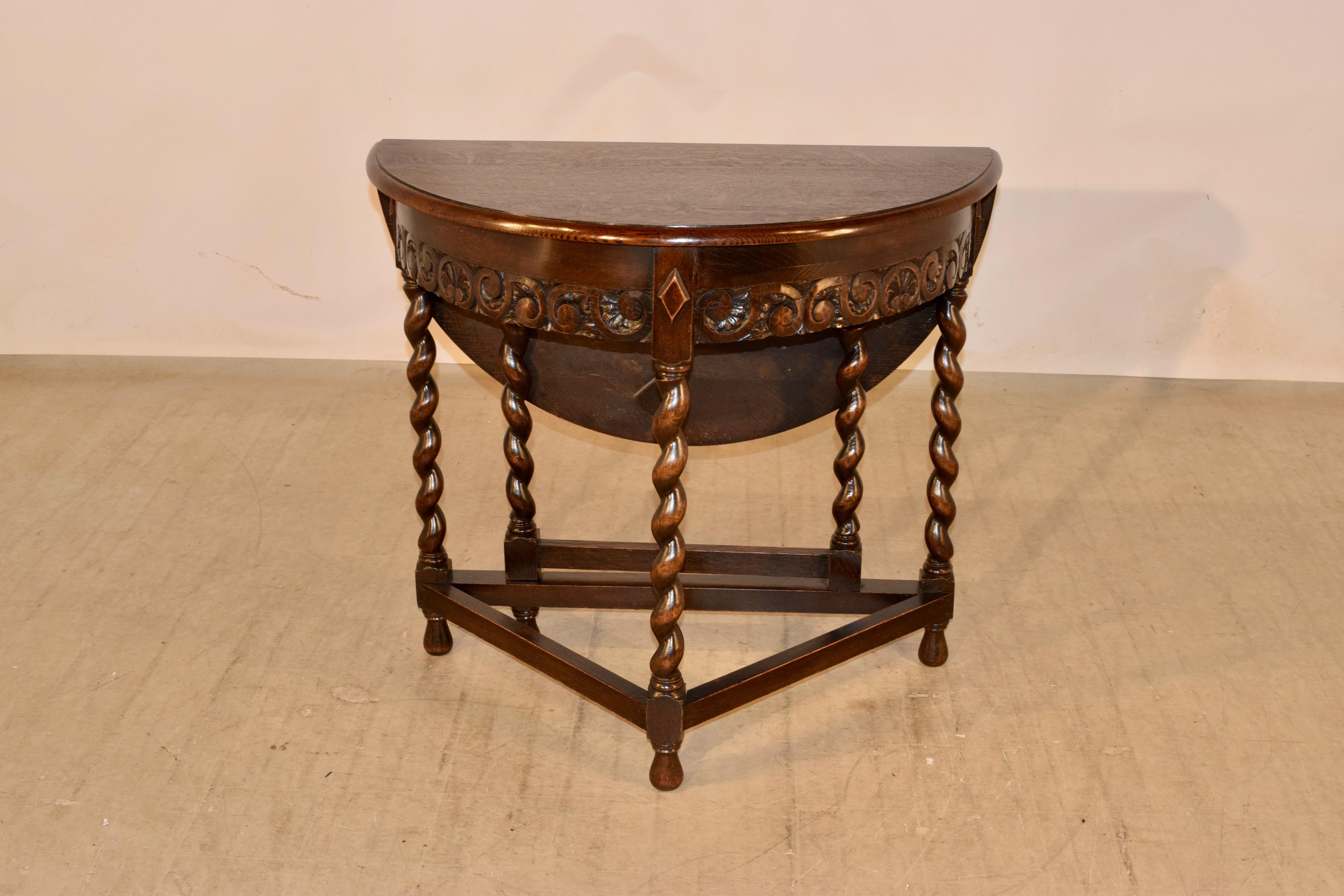 Late Victorian Late 19th Century English Oak Demi-Lune Table For Sale