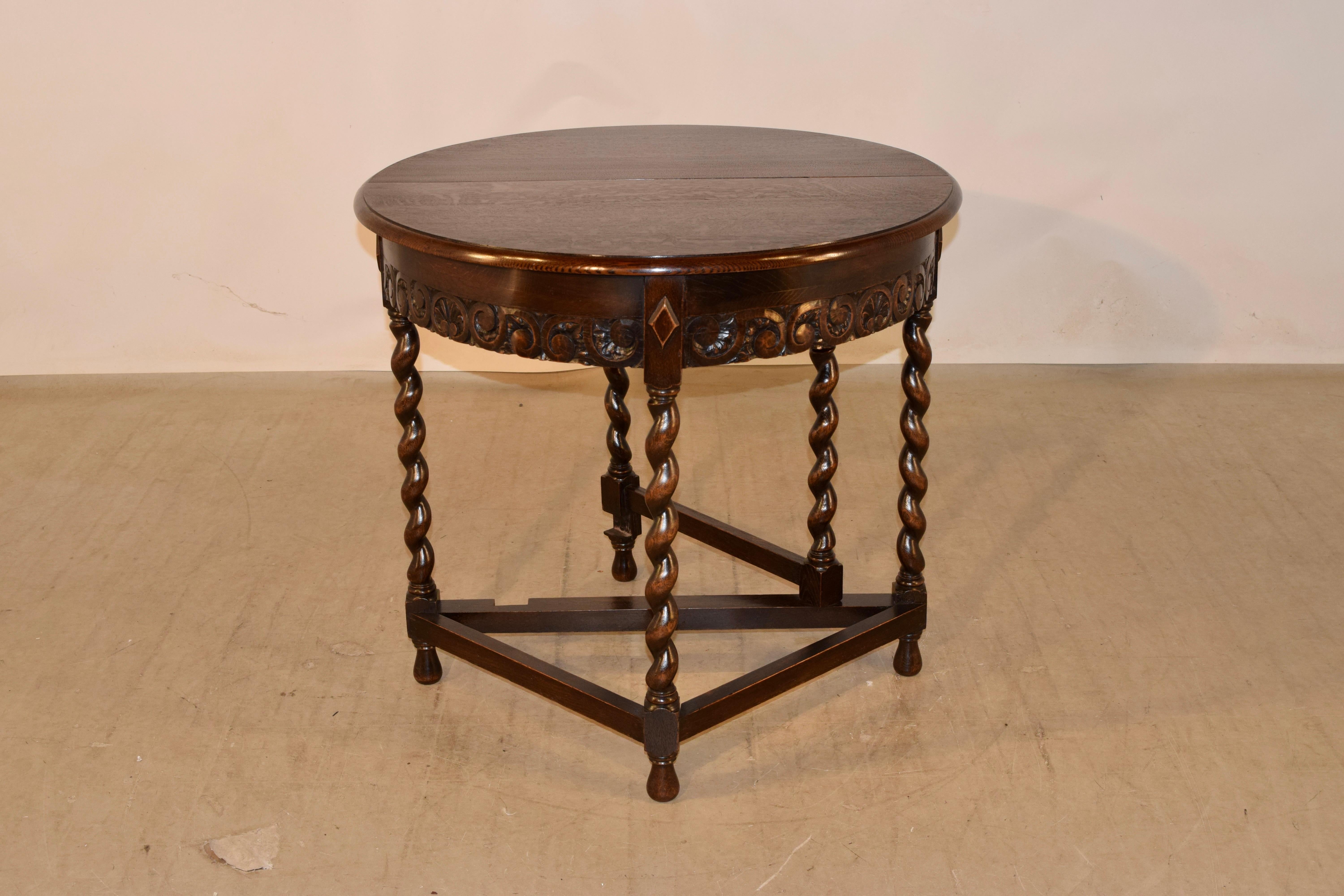 Demi-Lune-Tisch aus englischer Eiche aus dem späten 19. Jahrhundert im Angebot 1