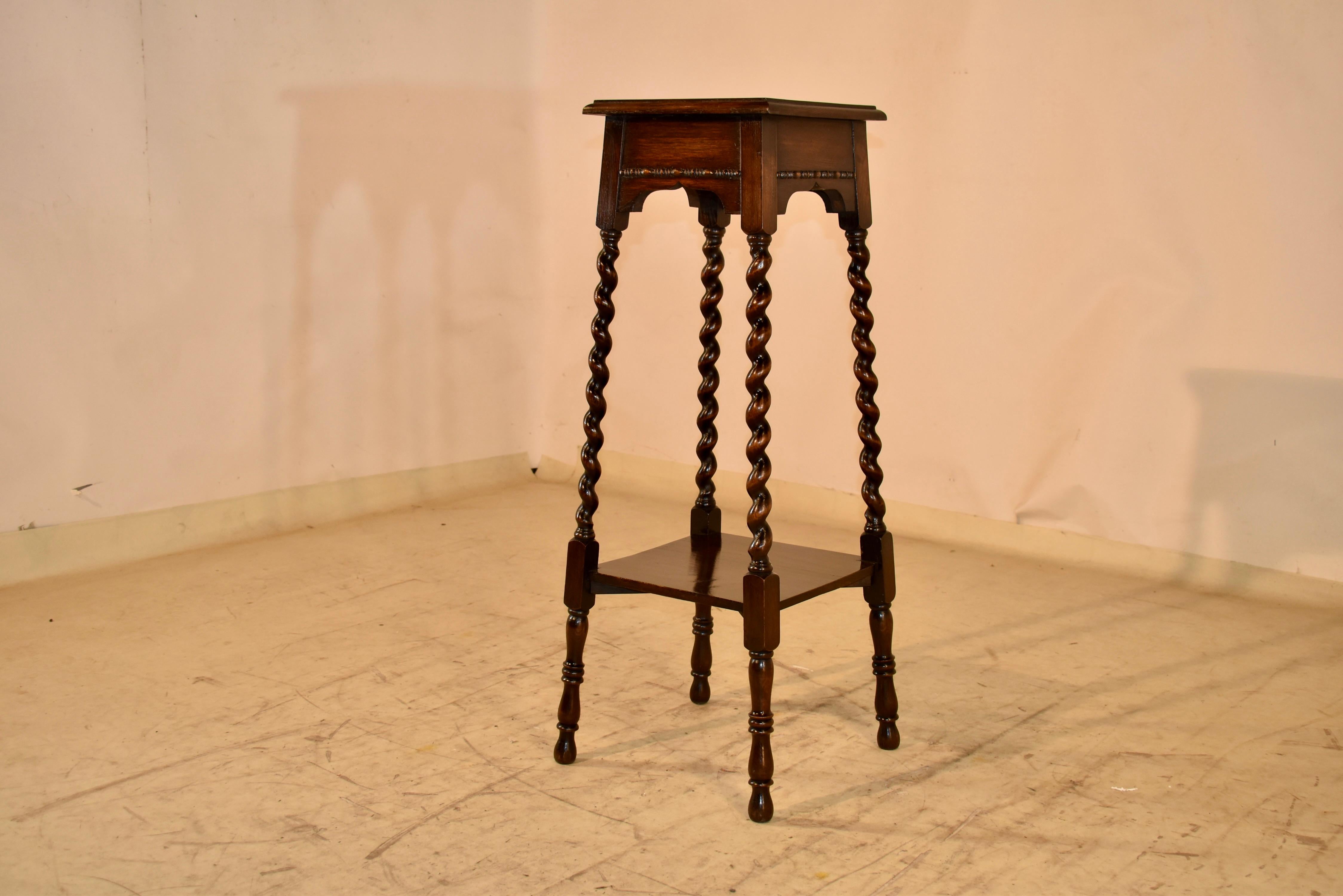 Late 19th Century English Oak Fern Stand In Good Condition In High Point, NC