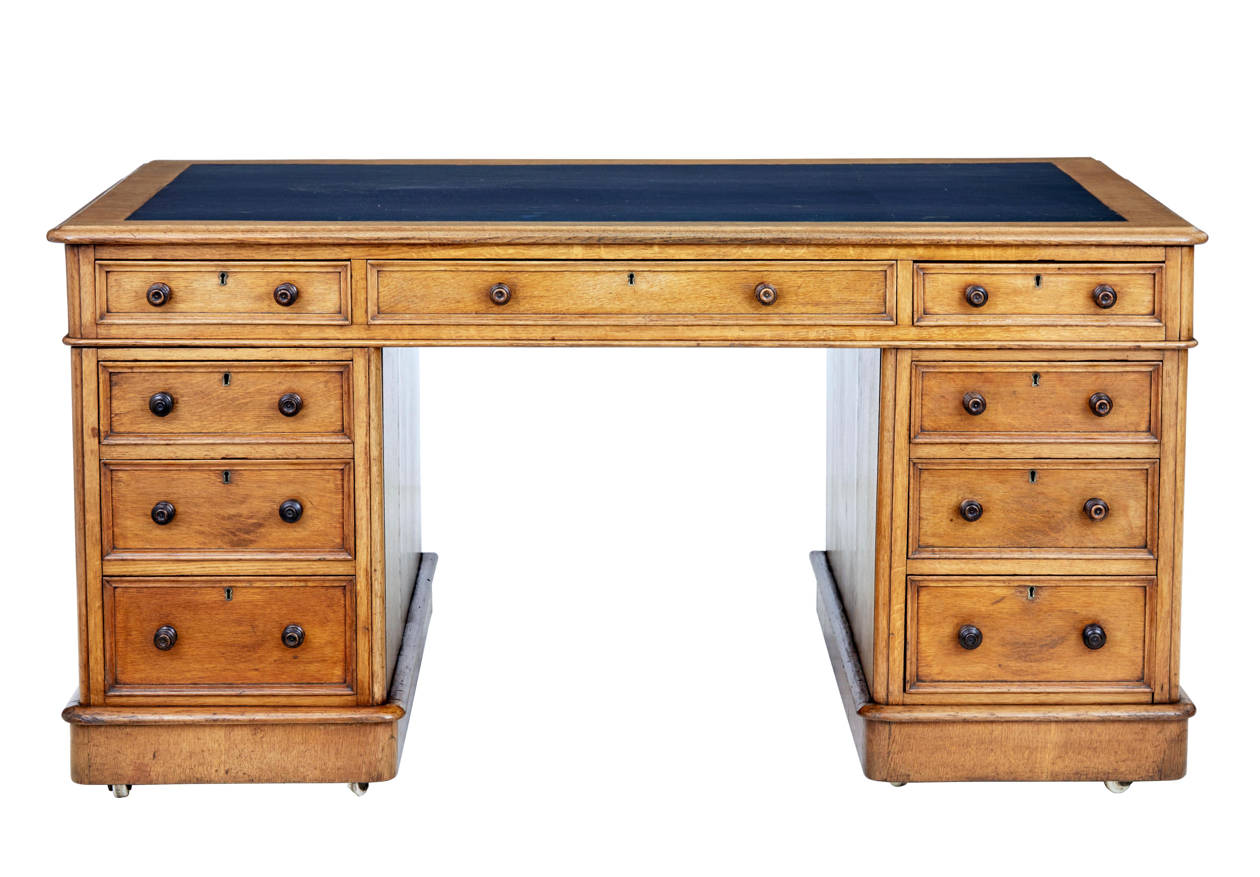 Late 19th century English oak pedestal desk, circa 1890.

Here we have a desk that was either made or retailed by London maker S&H Jewells of holborn.

3 part desk with top and a pair of pedestals. Original dark blue leather writing surface
