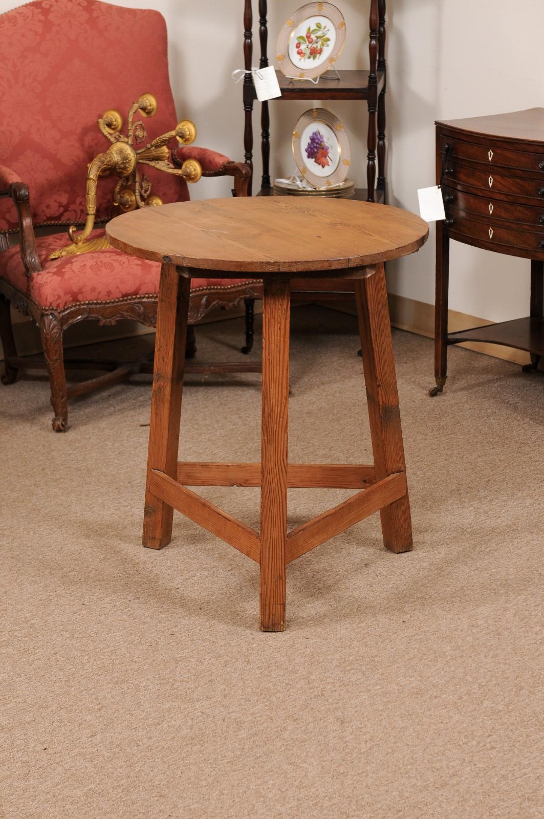 Late 19th Century English Pine Cricket Table For Sale 8