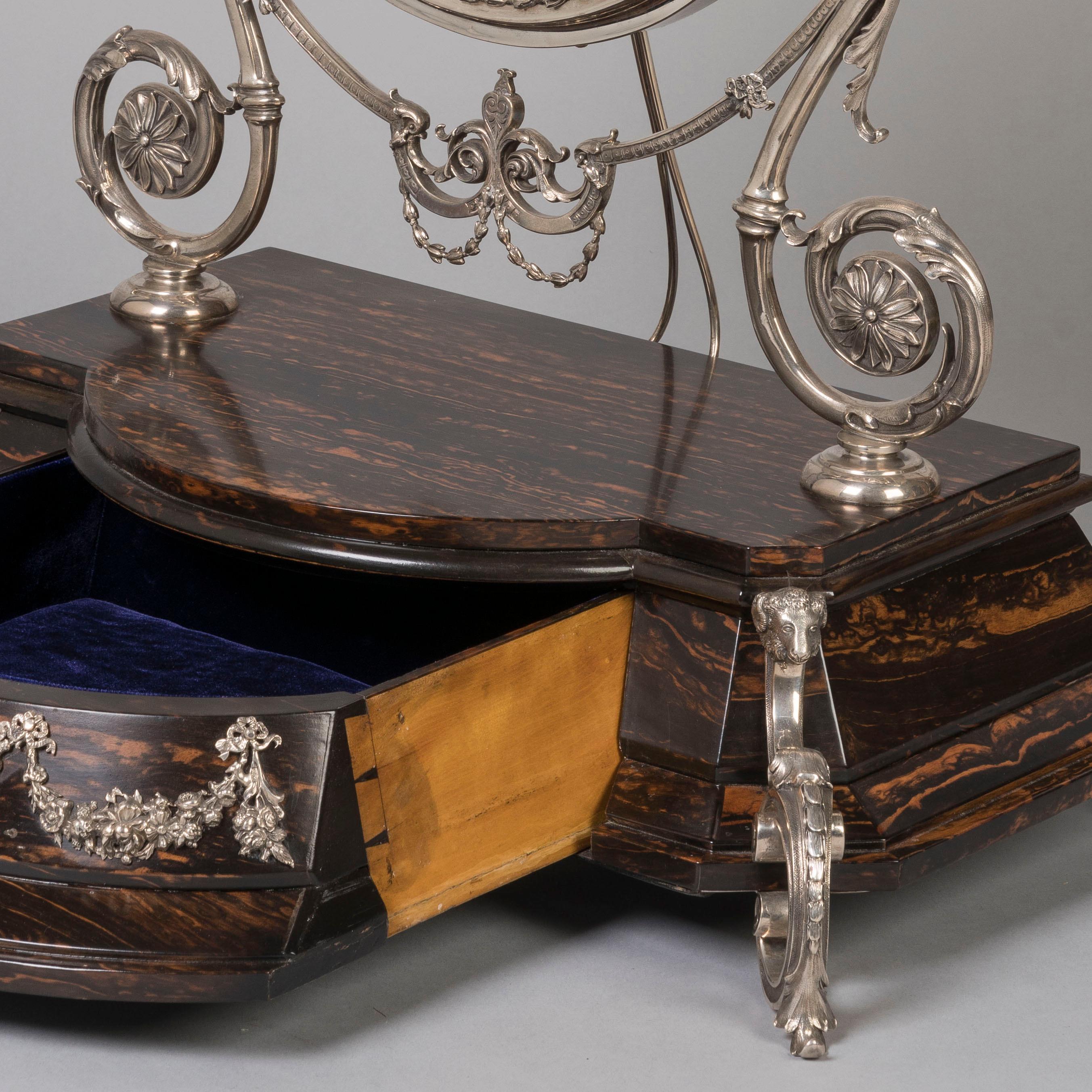 Inglese Specchio Coromandel in argento della fine del XIX secolo di Mappin & Webb in vendita