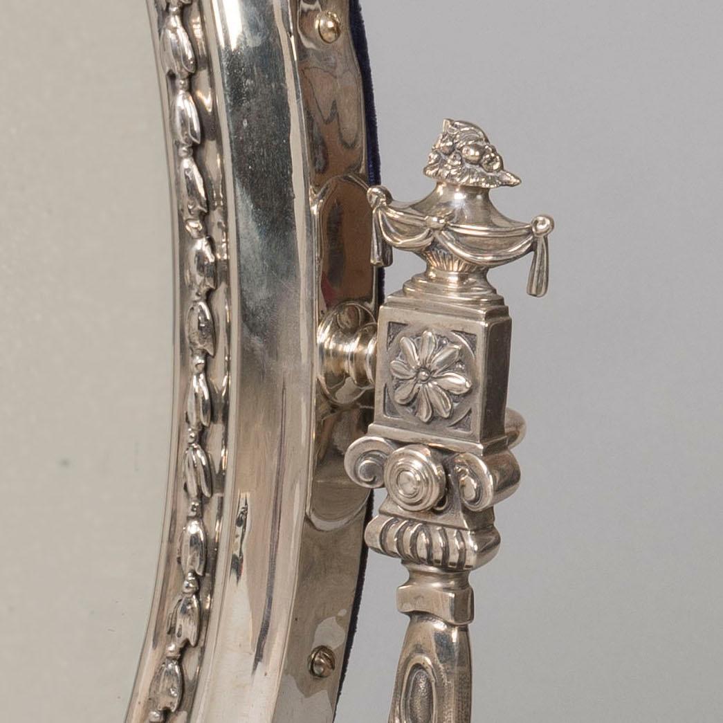 XX secolo Specchio Coromandel in argento della fine del XIX secolo di Mappin & Webb in vendita