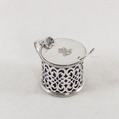 Pot à moutarde en métal argenté de la fin du 19e siècle avec couvercle:: cuillère et verre