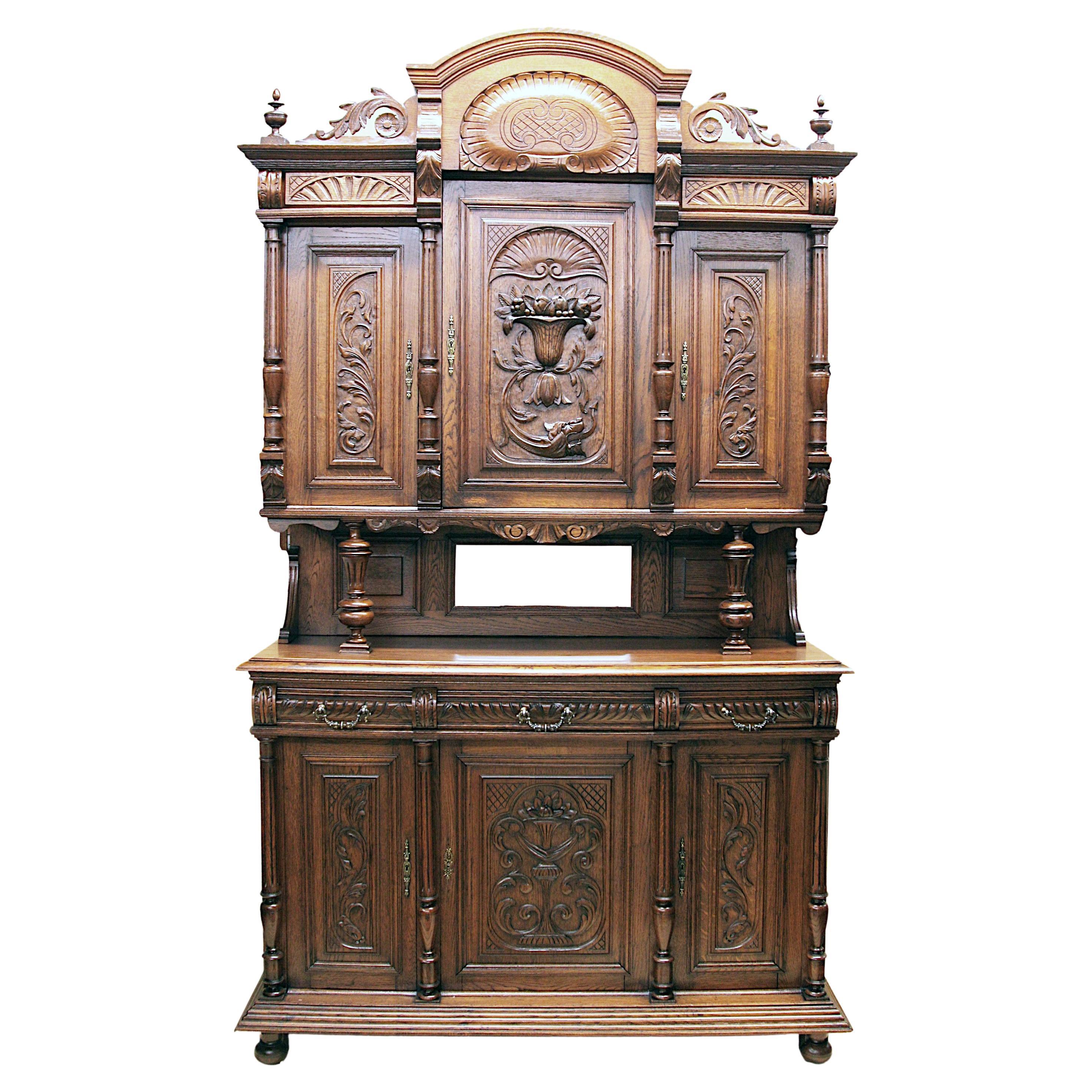 Late 19th Century English Victorian Break Front Oak Cabinet  For Sale