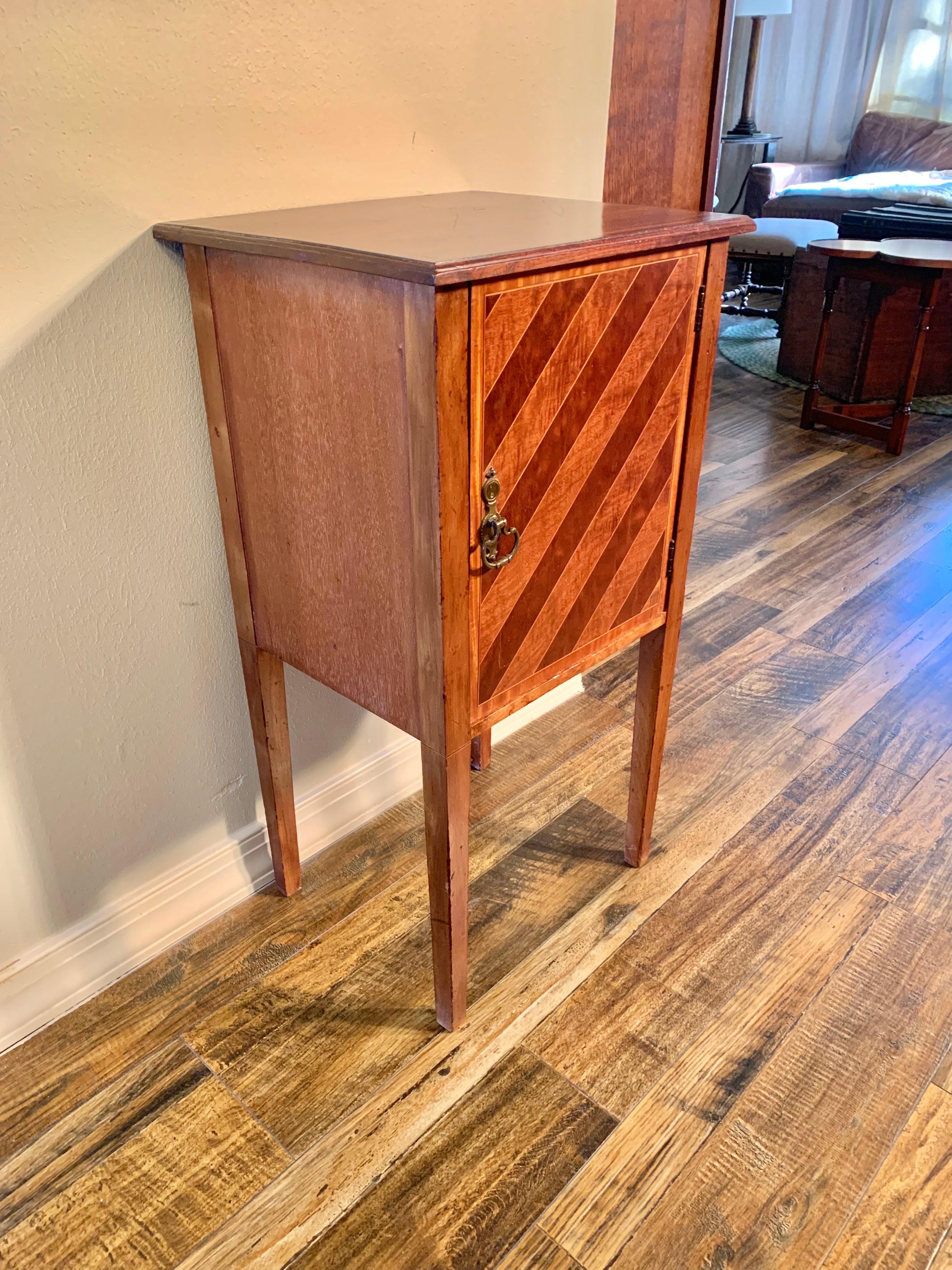 Hand-Crafted Late 19th Century English Walnut Maple & Co Cabinet Side Table For Sale