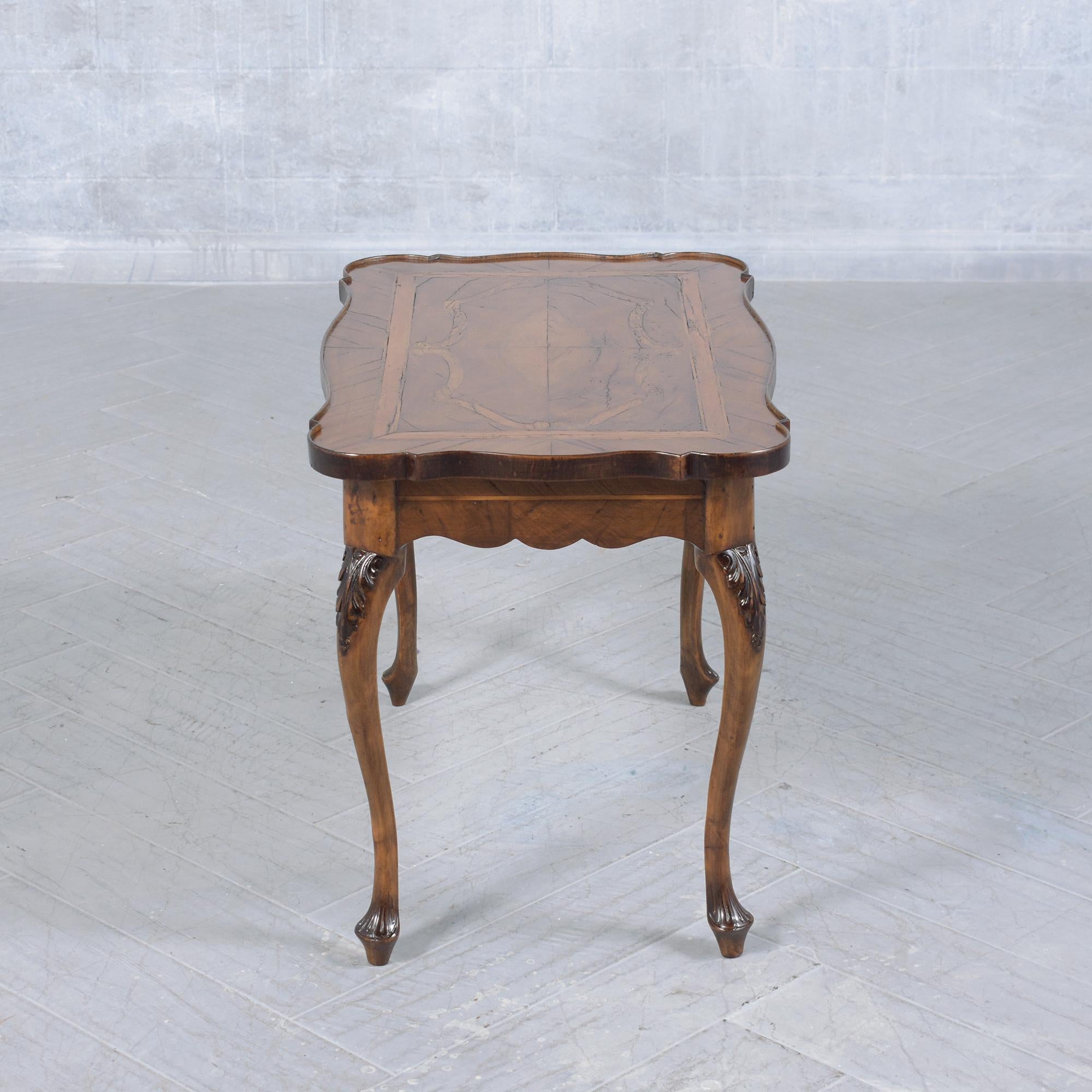 Late 19th-Century English Walnut Side Table with Inlaid Pattern For Sale 5