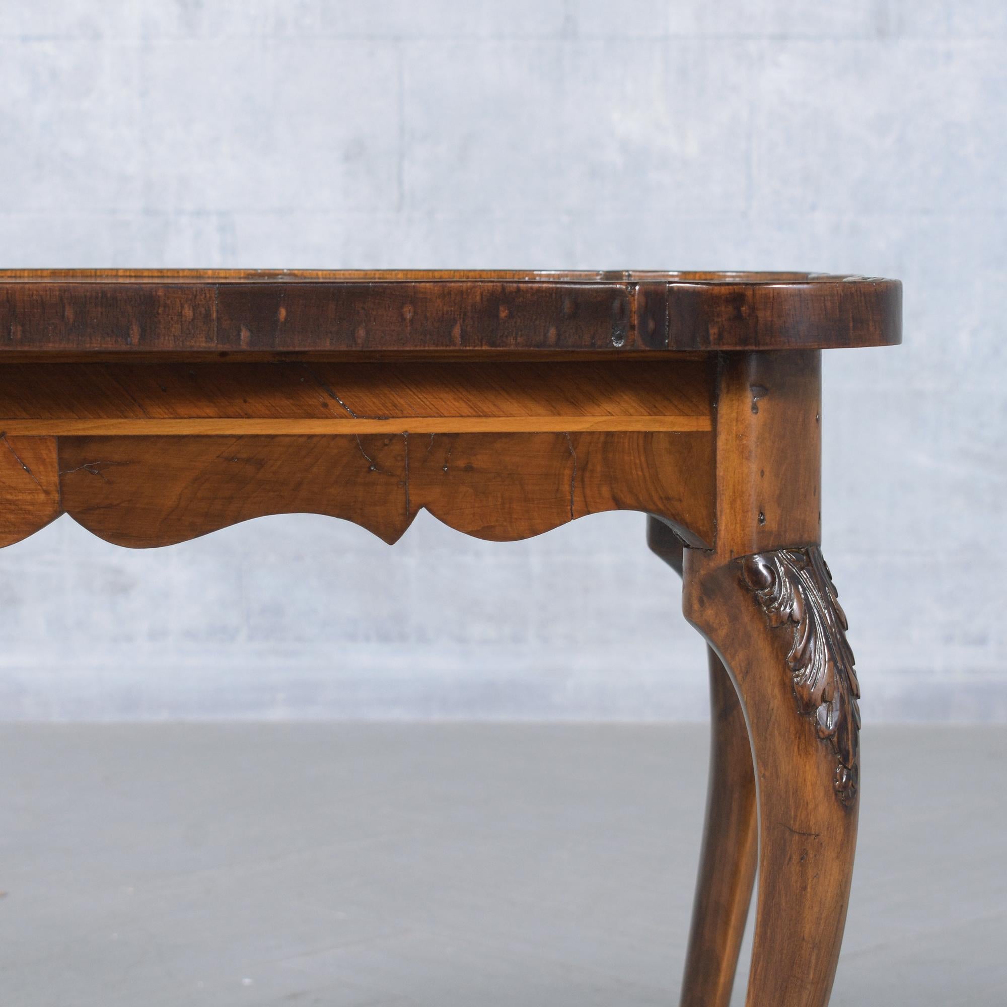 Late 19th-Century English Walnut Side Table: Antique Elegance Restored For Sale 1