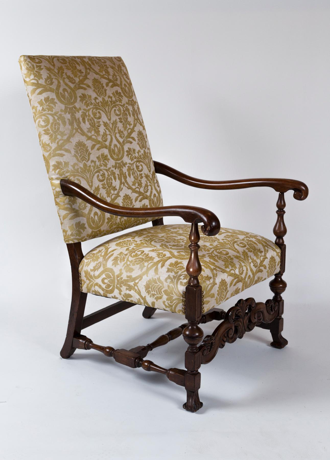 Late 19th Century European Arm Chair For Sale 1