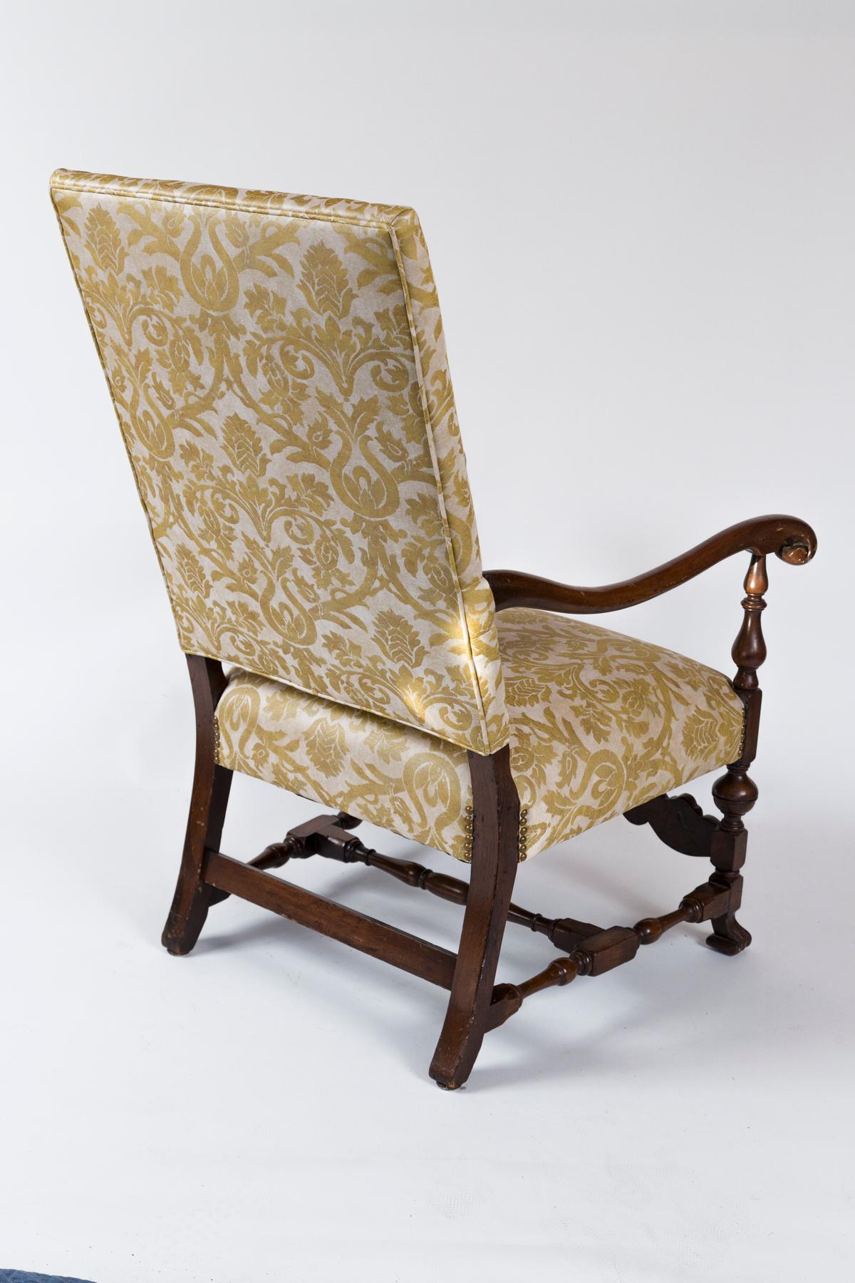 Late 19th Century European Arm Chair For Sale 3