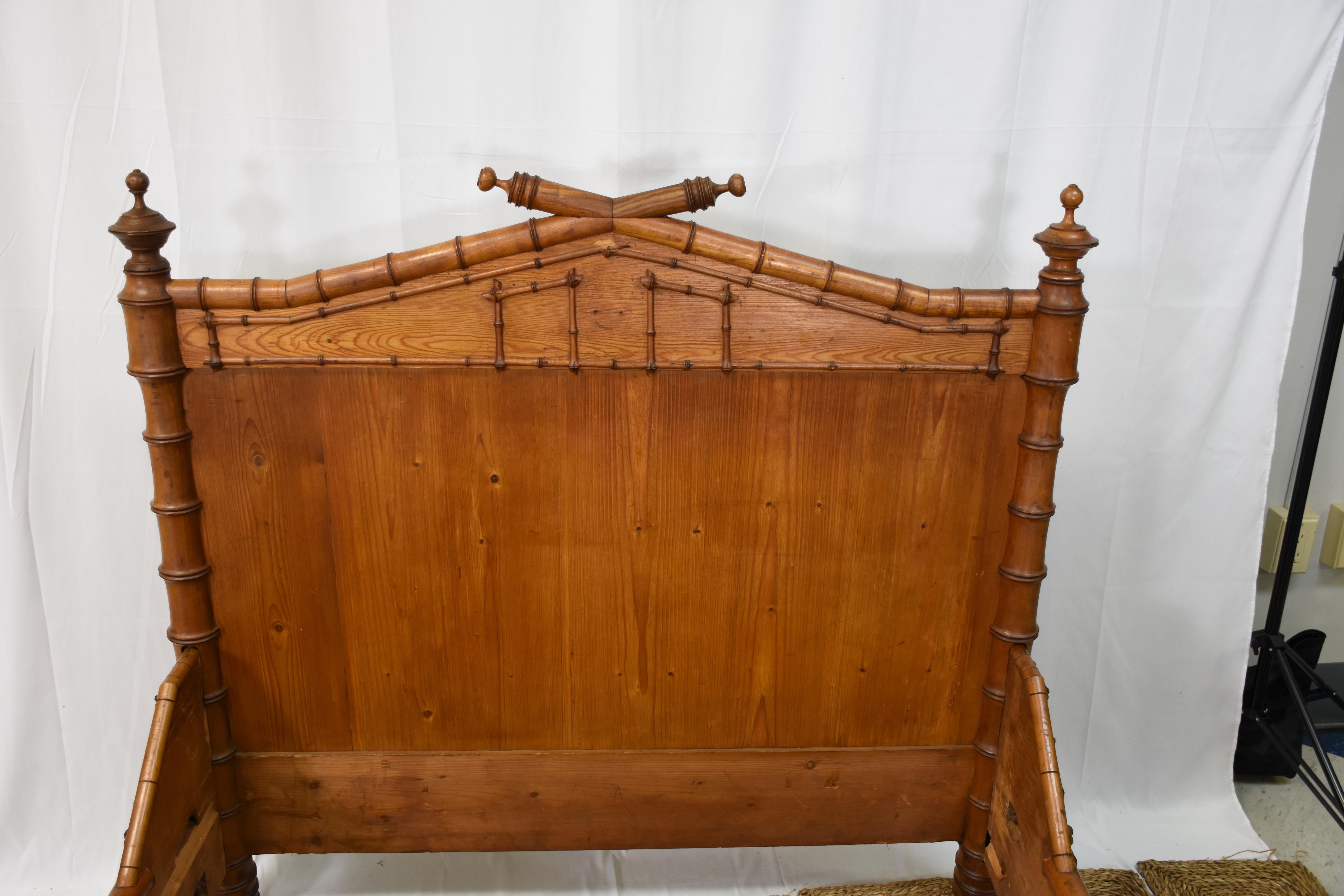 Lit en faux bambou de la fin du 19e siècle en vente 1