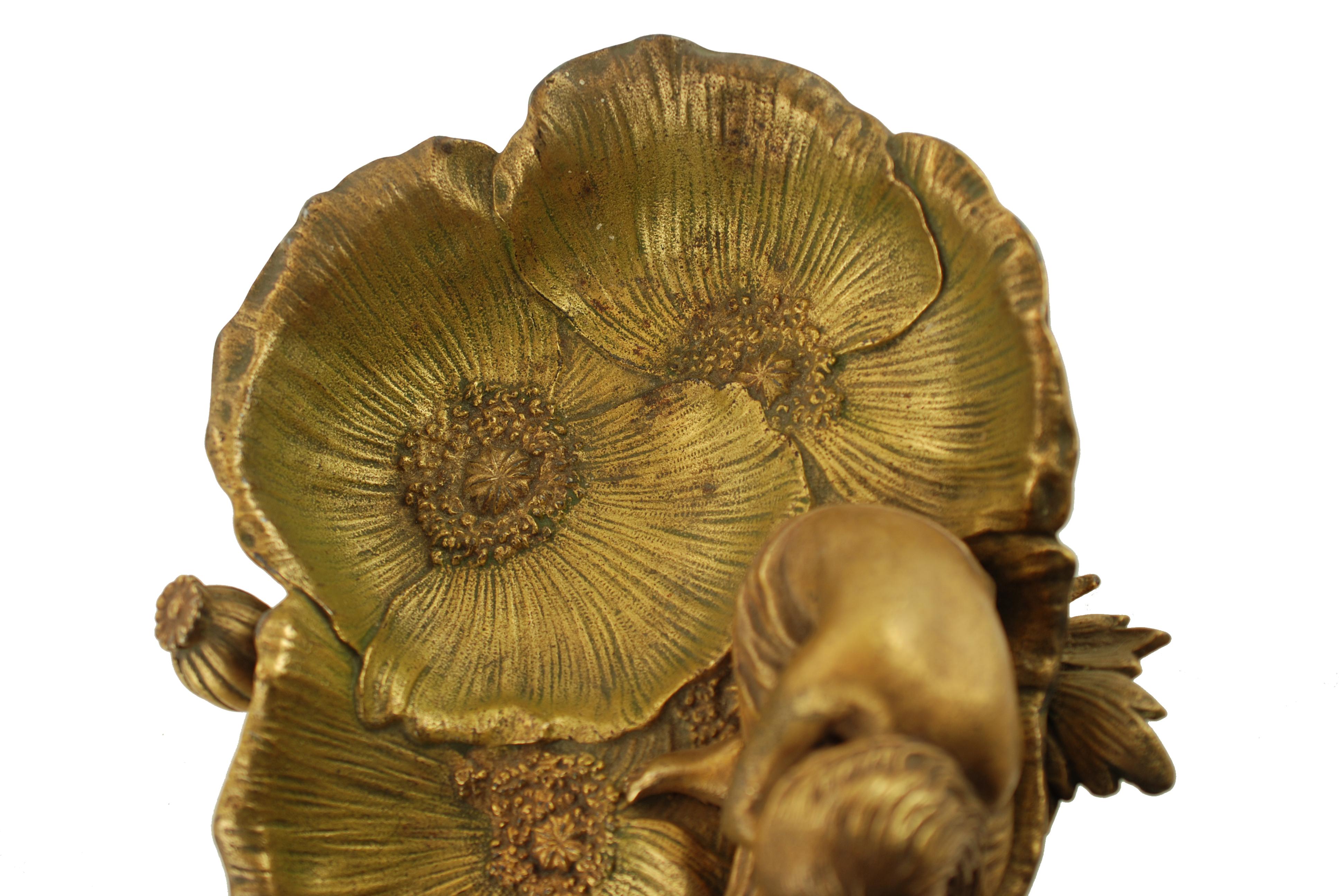 Late 19th Century Figural Maiden and Poppy Blossom Centerpiece Bowl For Sale 1