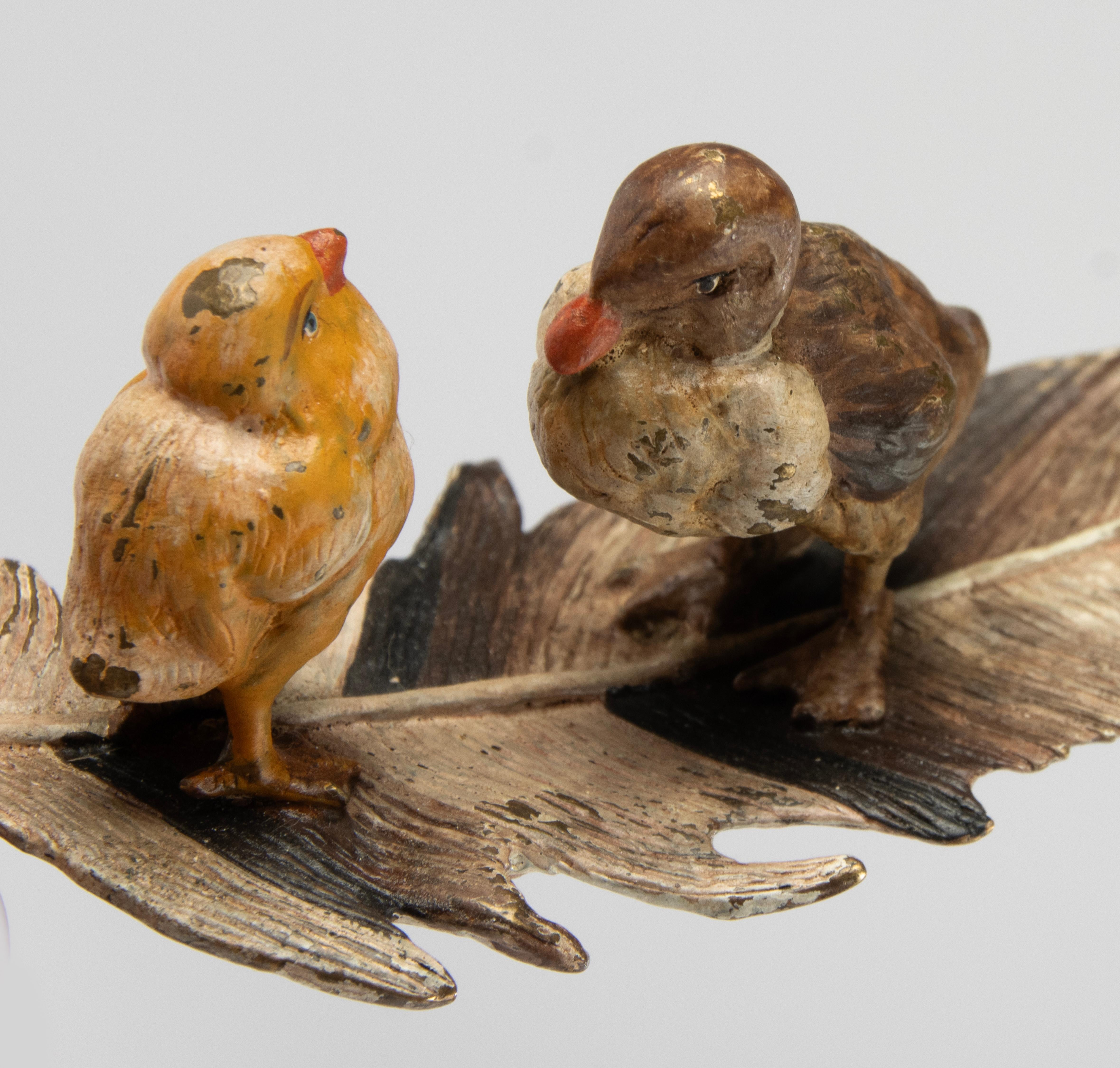 Fin du 19e siècle Figurine - Vienna Bronze - Peint à froid - Oiseaux à la plume en vente 5