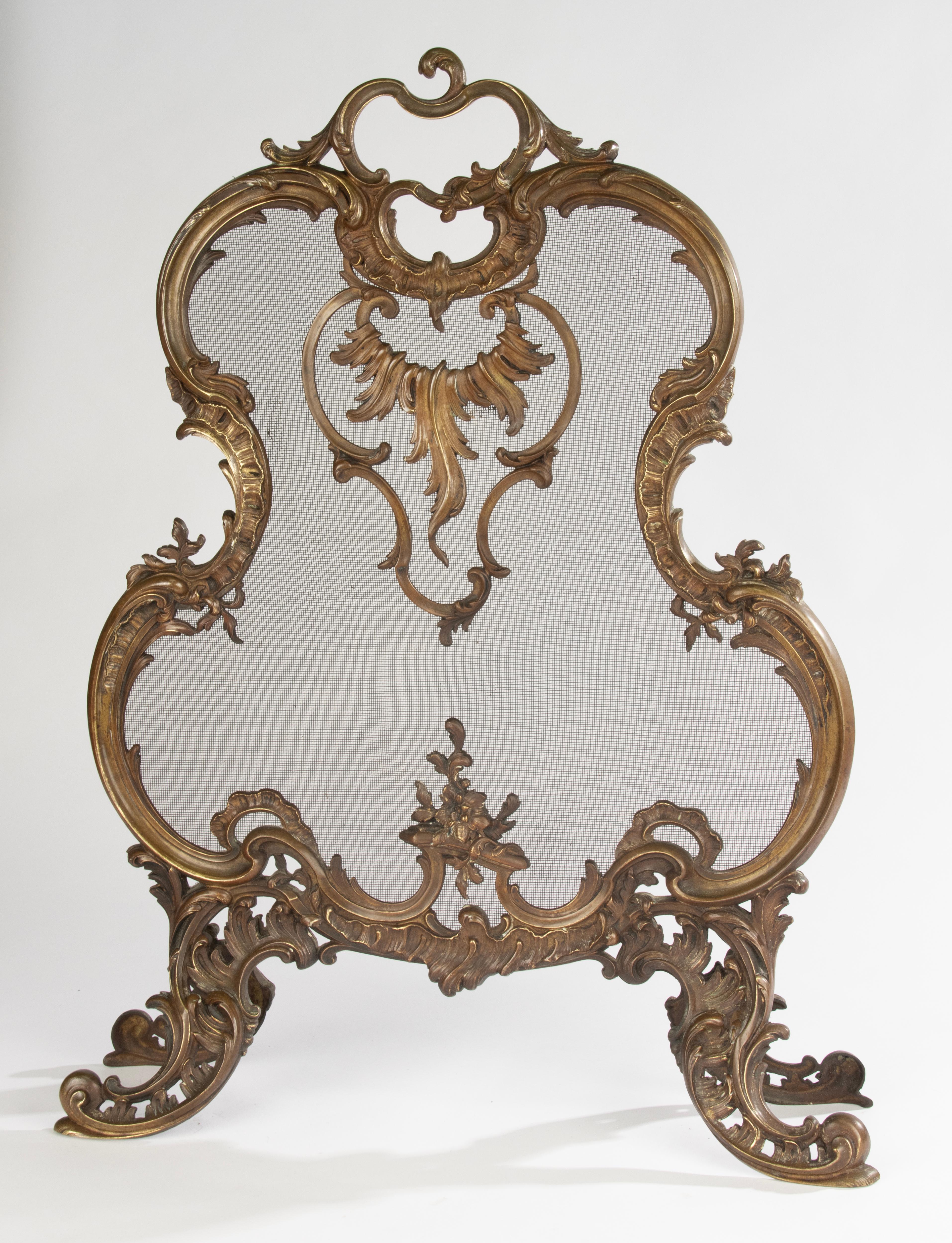 Kaminschirm aus dem späten 19. Jahrhundert - Bronze - Rokoko-Rankenwerk im Zustand „Gut“ im Angebot in Casteren, Noord-Brabant