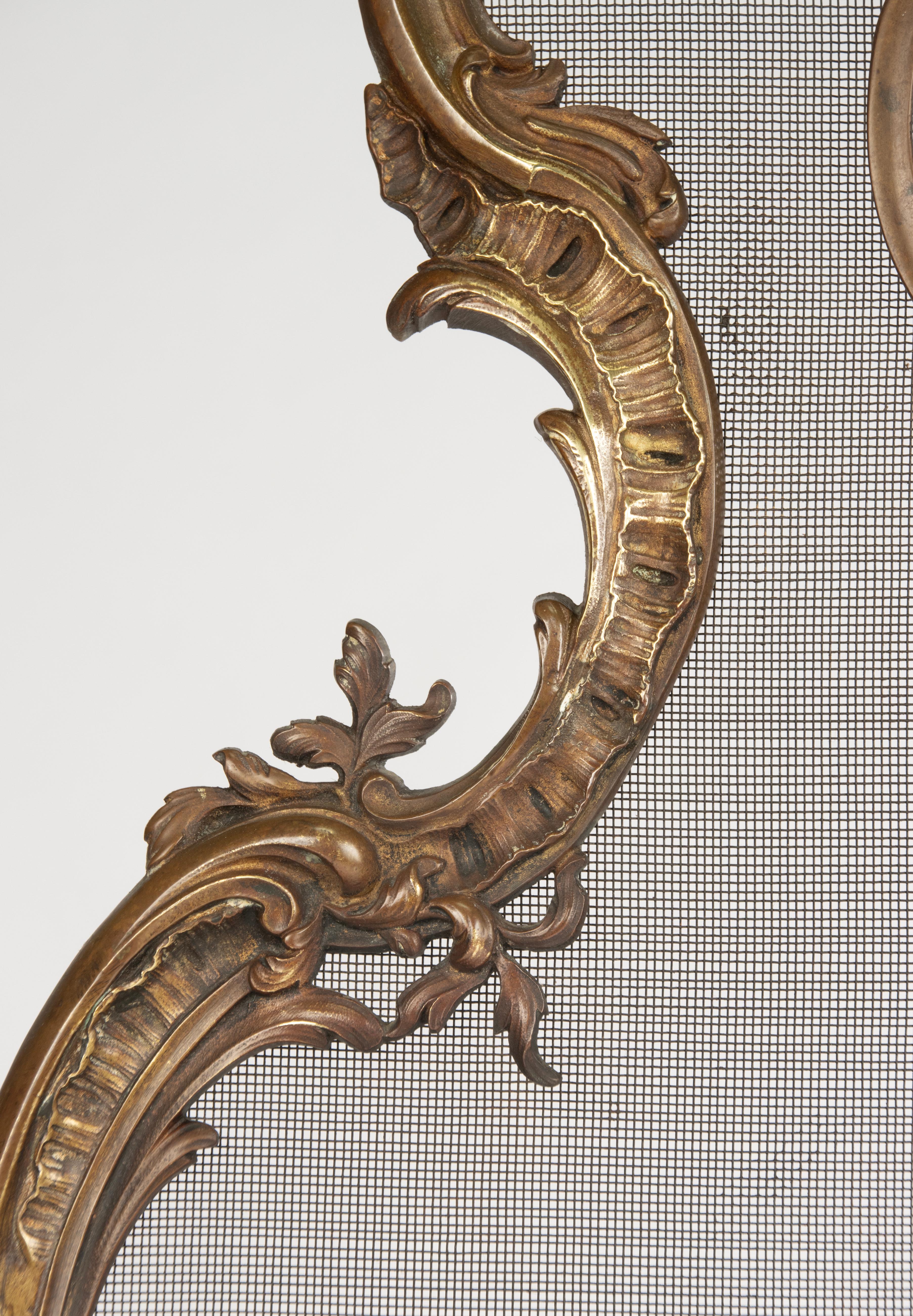 Kaminschirm aus dem späten 19. Jahrhundert - Bronze - Rokoko-Rankenwerk (Spätes 19. Jahrhundert) im Angebot