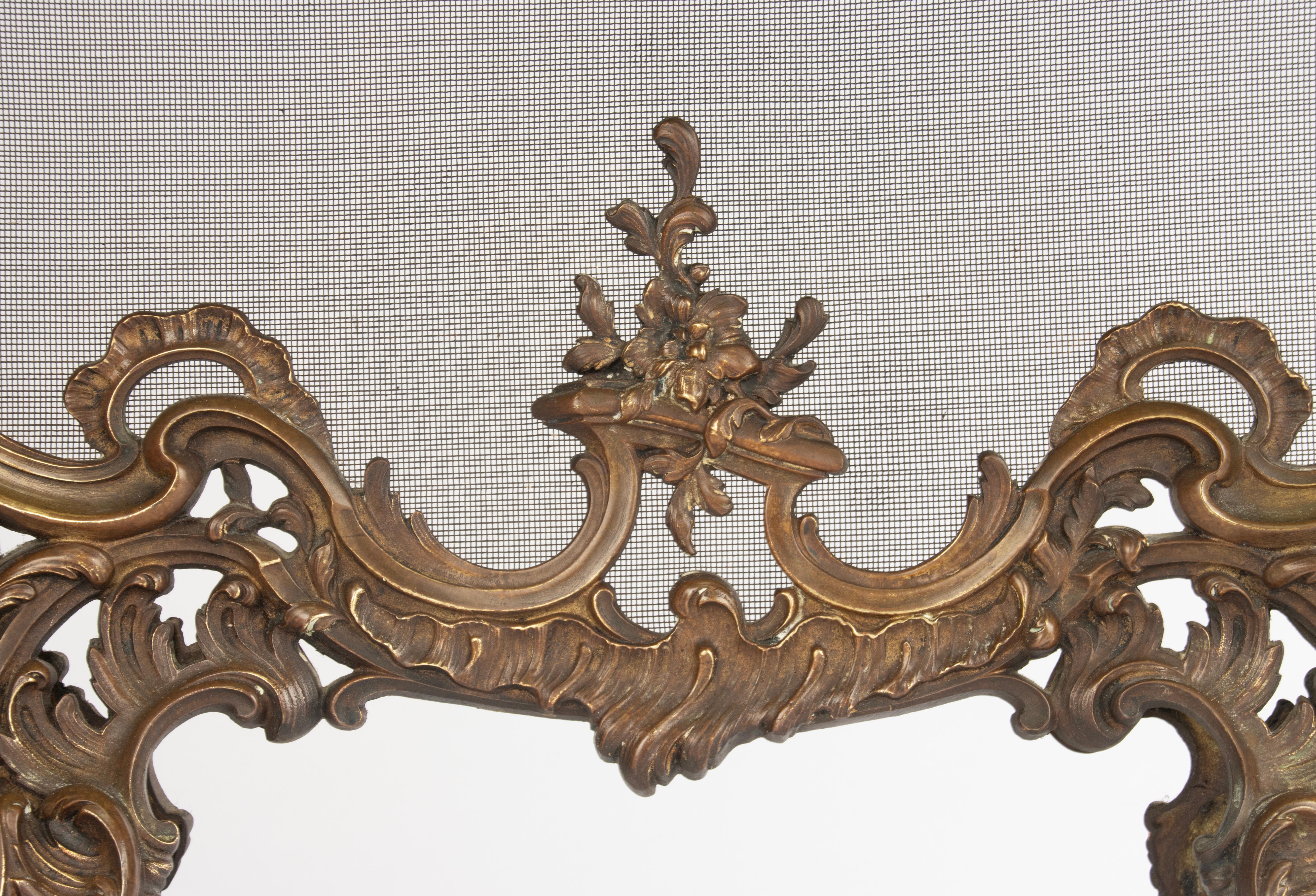 Kaminschirm aus dem späten 19. Jahrhundert - Bronze - Rokoko-Rankenwerk (Metall) im Angebot