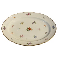 Plato ovalado floral de Meissen de finales del siglo XIX