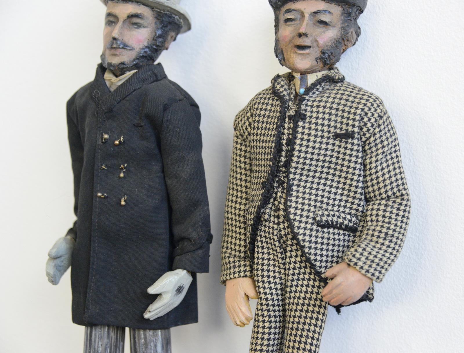 Late 19th century Folk Art figures

- Price is for the pair
- Handmade clothes
- Made from wood and plaster
- Articulated arms and legs
- English, 1890-1900
- Measures: 33cm tall x 11cm wide x 5cm deep

Condition report:

Some small bits