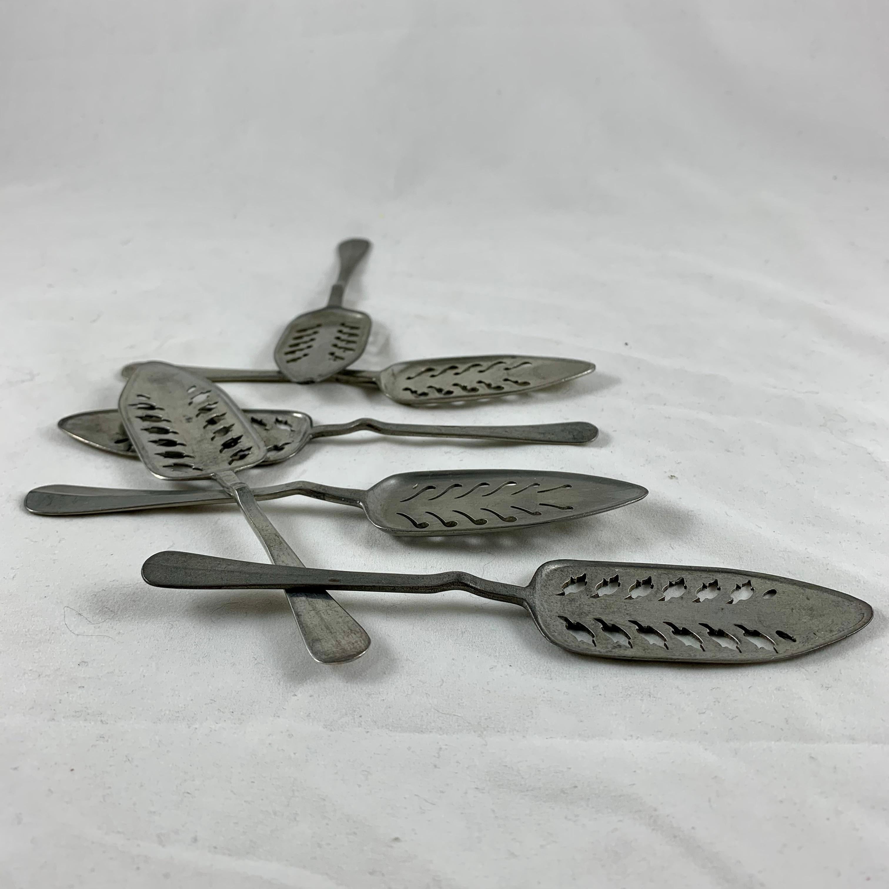 Late 19th Century French Absinthe Slotted Metal Sugar Spoons, a mixed set of six 5