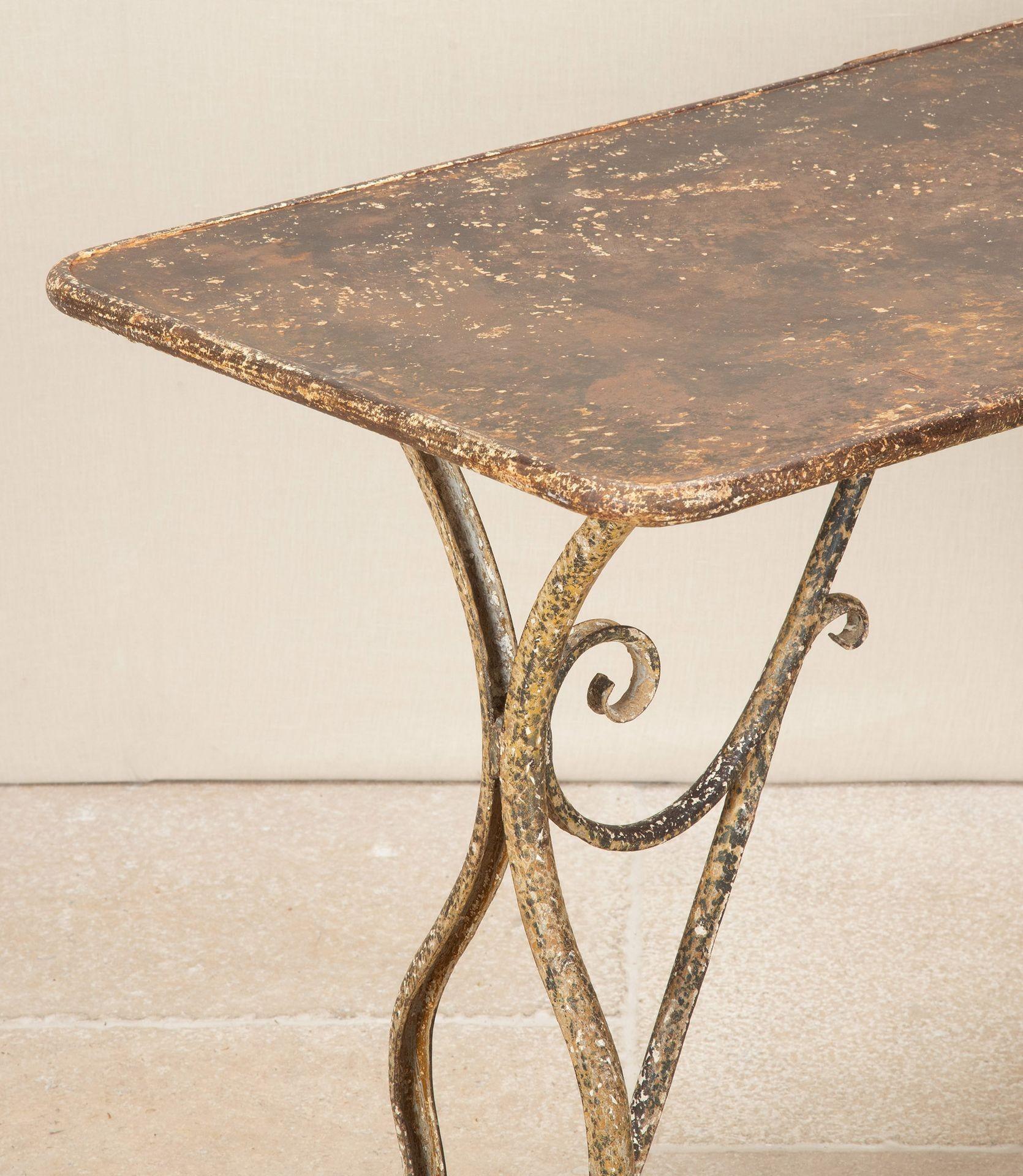 Late 19th Century French Arras Table In Good Condition For Sale In Gloucestershire, GB