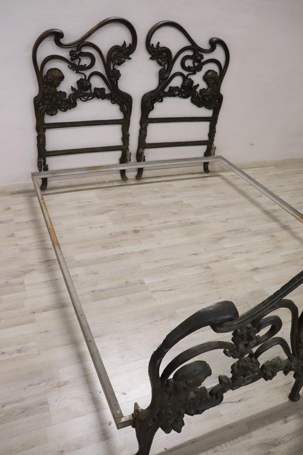 Late 19th Century French Art Nouveau Rare Double Bed in Cast Iron For Sale 13