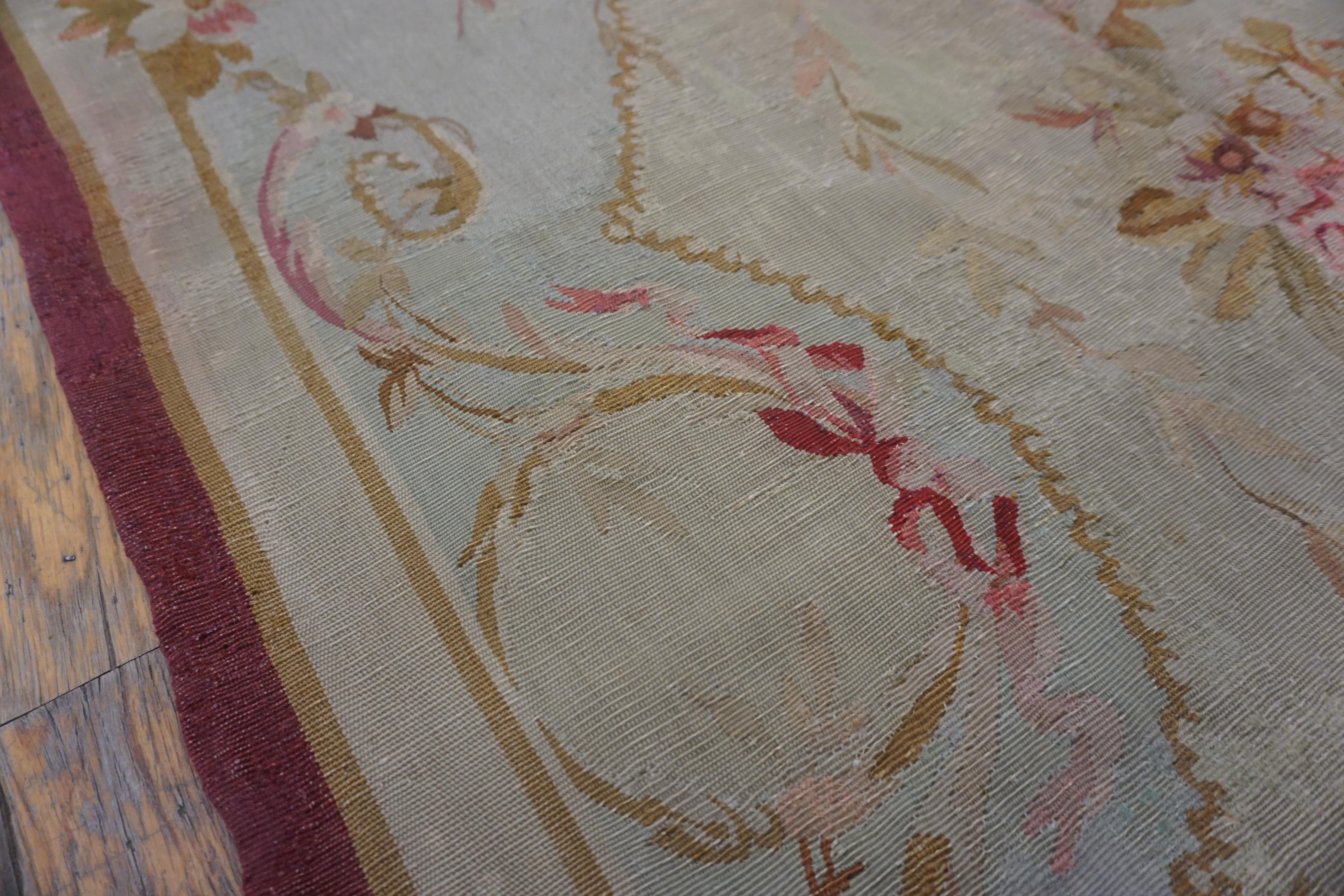 Alfombra de Aubusson francesa de finales del siglo XIX  ( 3' x 6'6