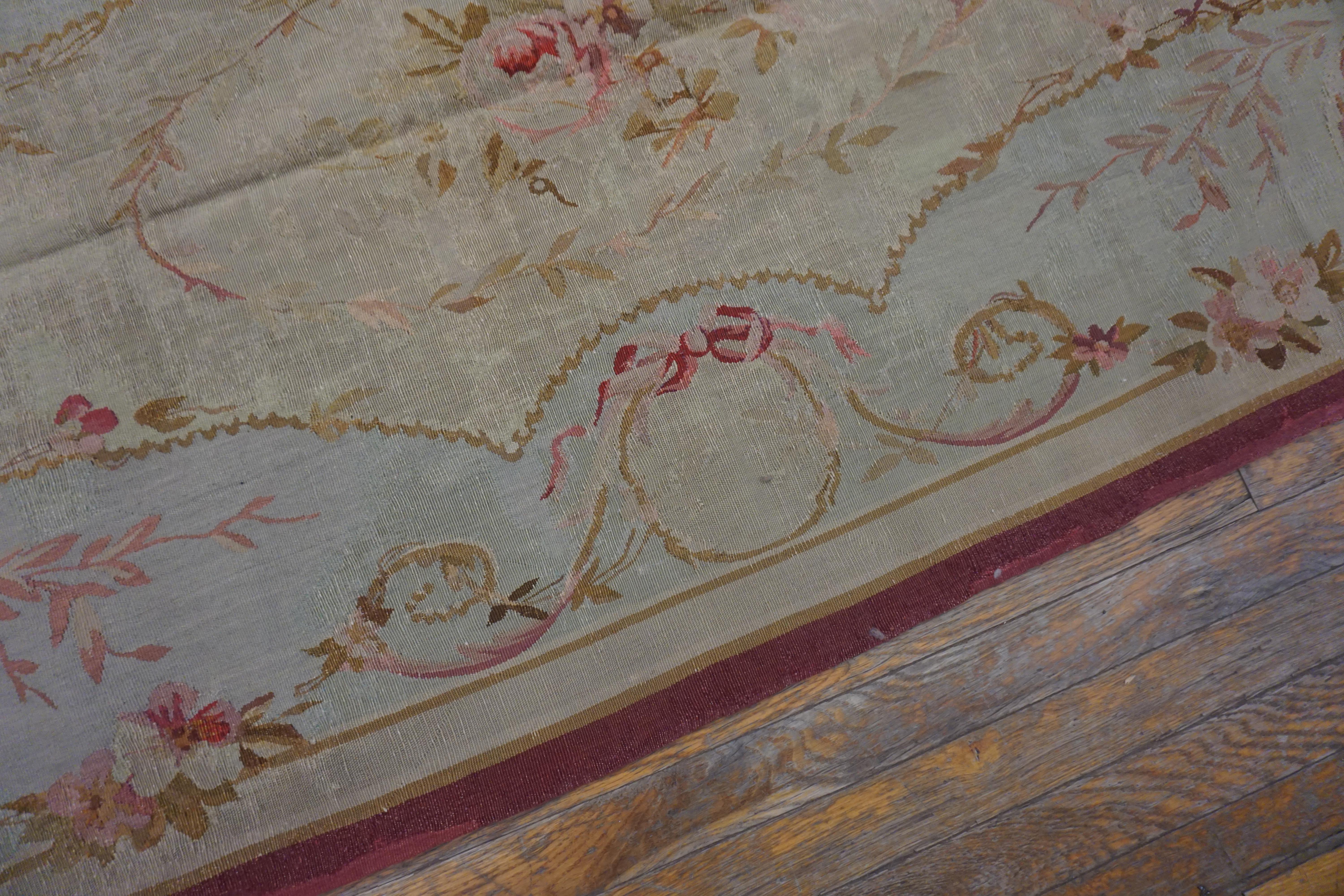 Alfombra de Aubusson francesa de finales del siglo XIX  ( 3' x 6'6