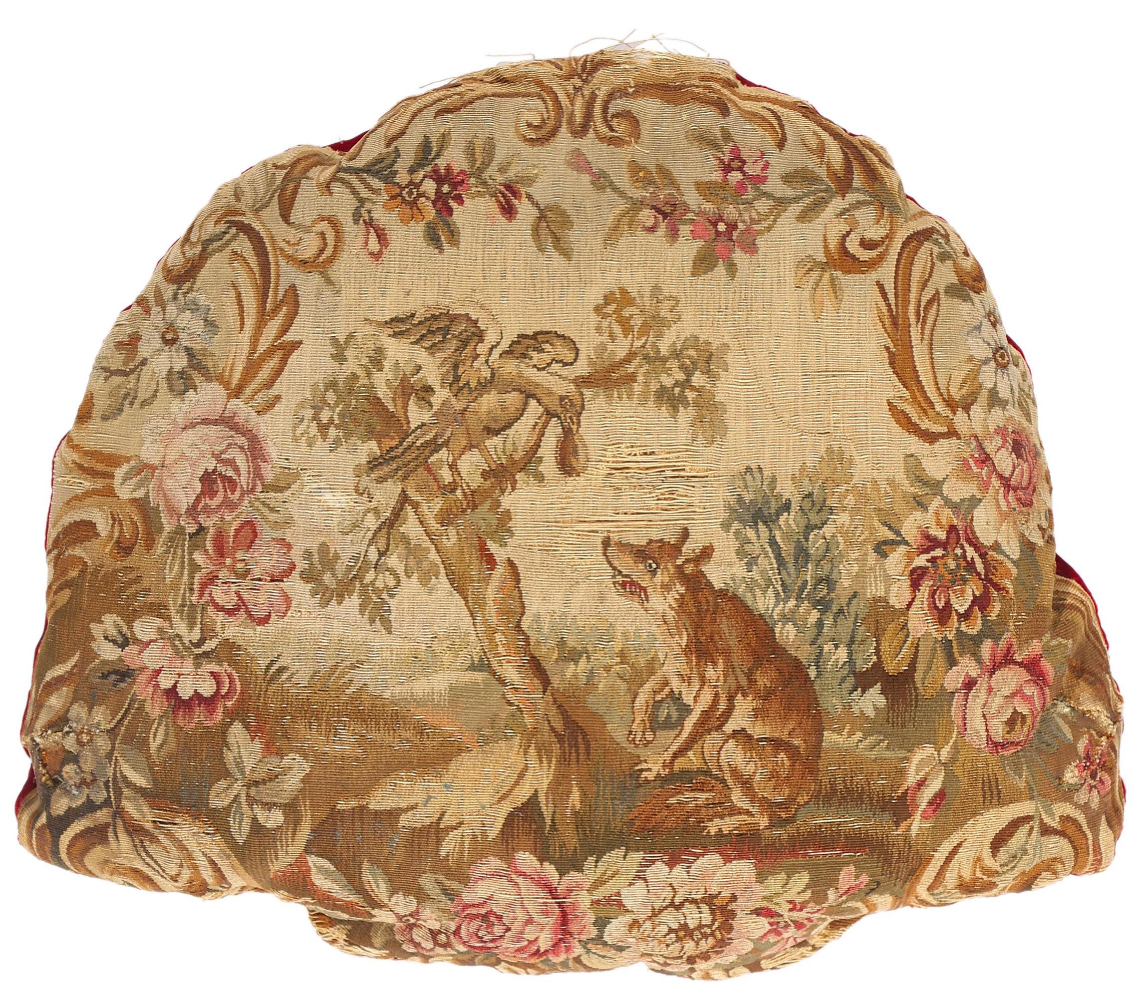 Coussin en tapisserie d'Aubusson de la fin du XIXe siècle, de style rococo en vente 3