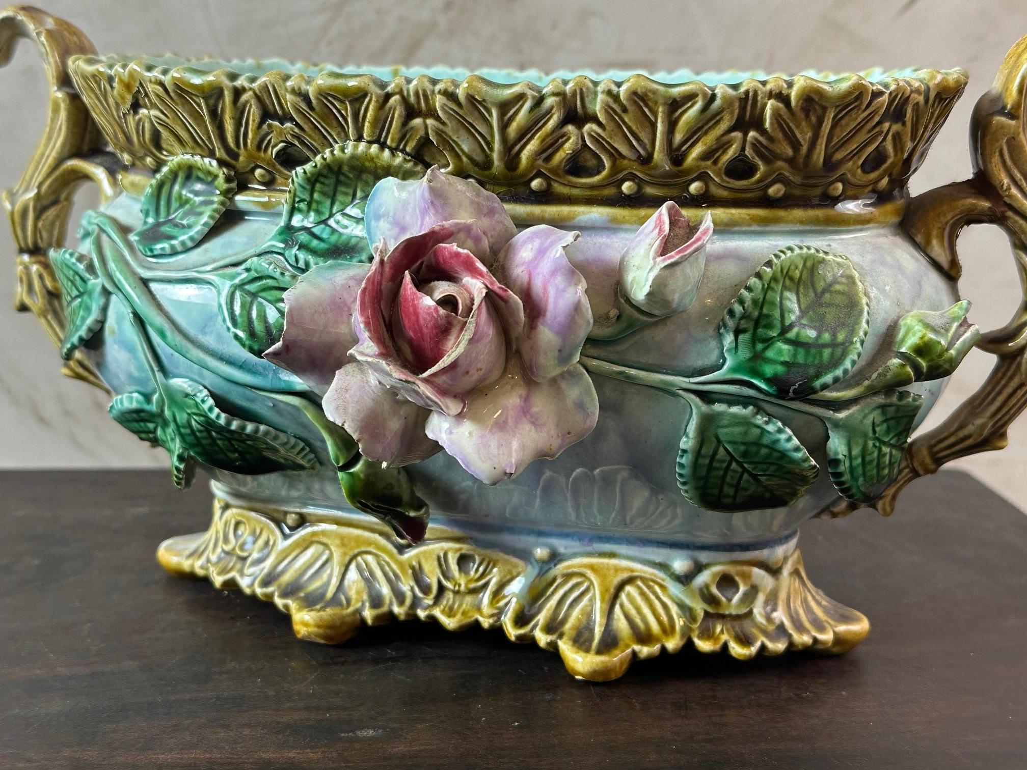 Vaso Barbotine Jardiniere o Cache francese della fine del XIX secolo In condizioni buone in vendita a LEGNY, FR